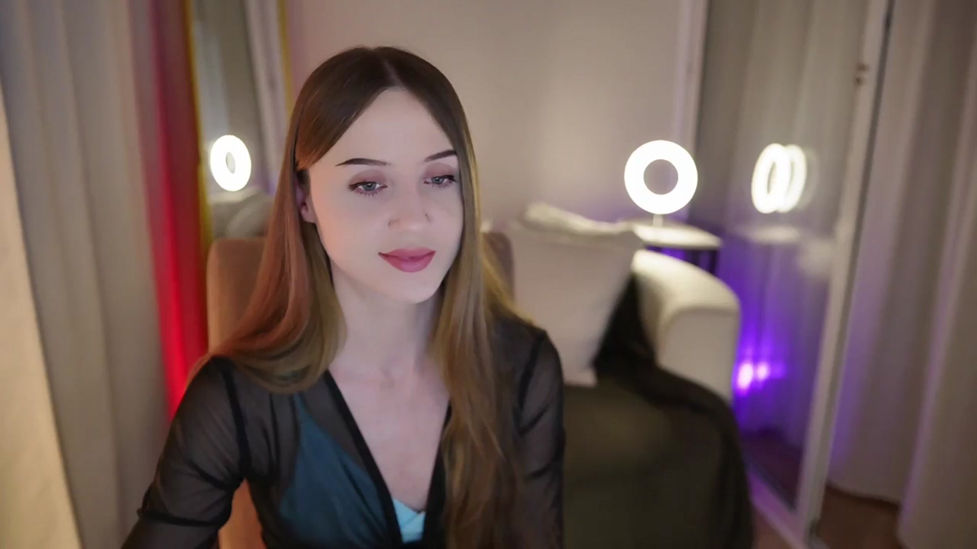 Gallery image thumbnail from Innocent_Soul's myfreecams stream on, 10/04/2025, 15:46 image 10 of 20