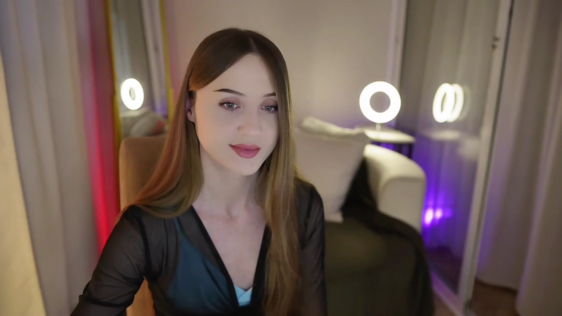 Gallery image thumbnail from Innocent_Soul's myfreecams stream on, 10/04/2025, 15:46 image 6 of 20