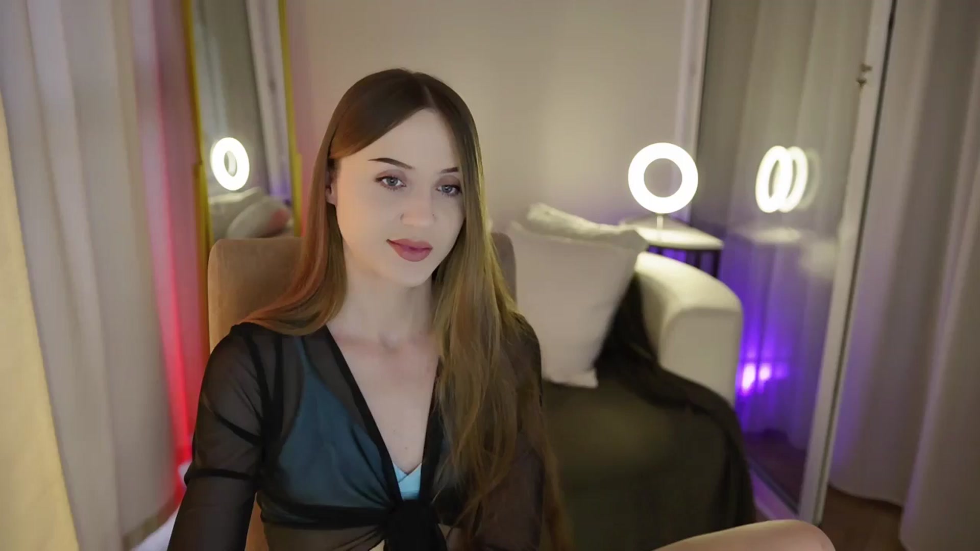 Gallery image thumbnail from Innocent_Soul's myfreecams stream on, 10/04/2025, 15:46 image 4 of 20