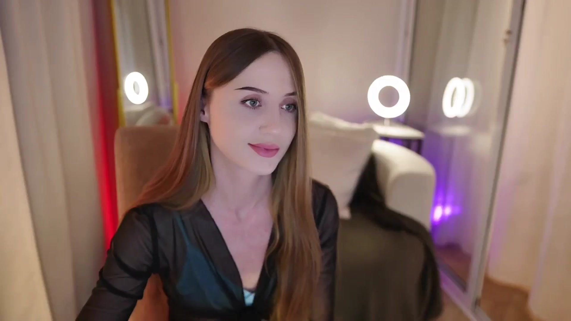 Gallery image thumbnail from Innocent_Soul's myfreecams stream on, 10/04/2025, 17:45 image 8 of 20