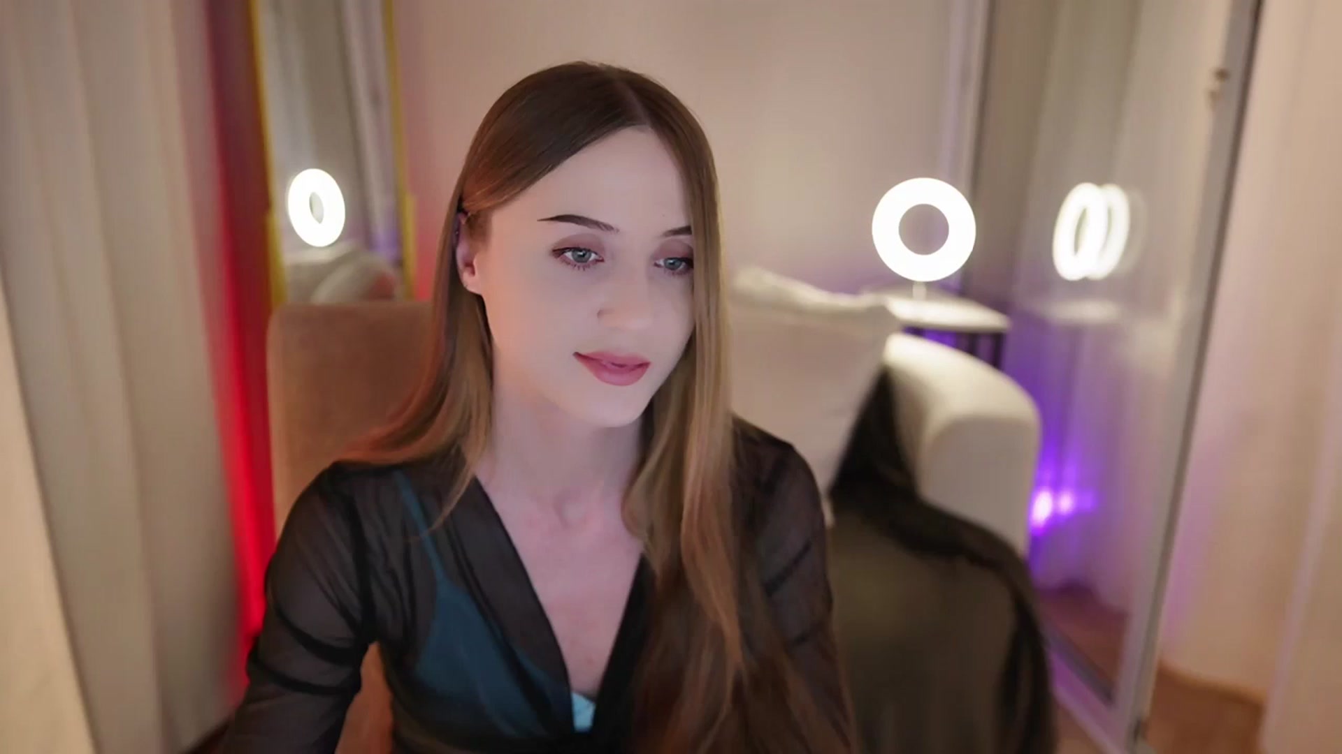 Gallery image thumbnail from Innocent_Soul's myfreecams stream on, 10/04/2025, 18:27 image 5 of 20
