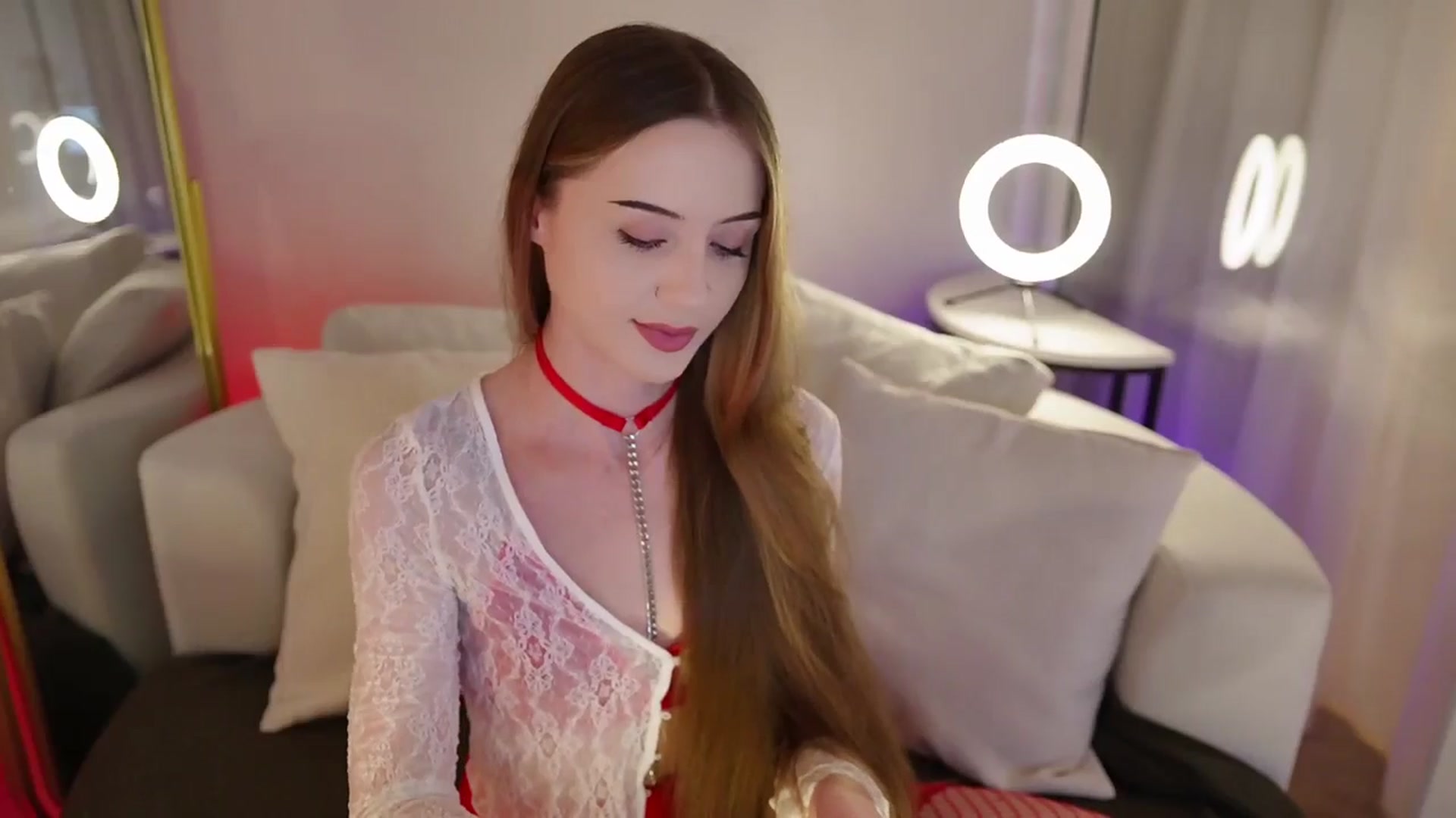 Gallery image thumbnail from Innocent_Soul's myfreecams stream on, 10/06/2025, 23:40 image 15 of 20