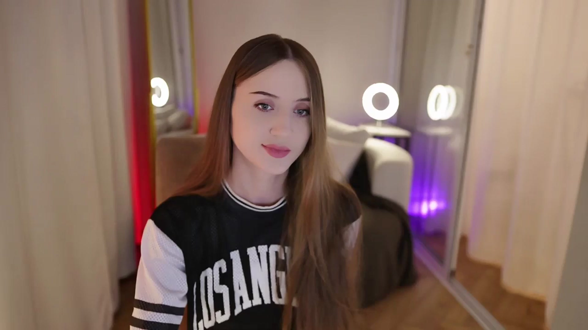 Gallery image thumbnail from Innocent_Soul's myfreecams stream on, 10/08/2025, 15:35 image 14 of 20