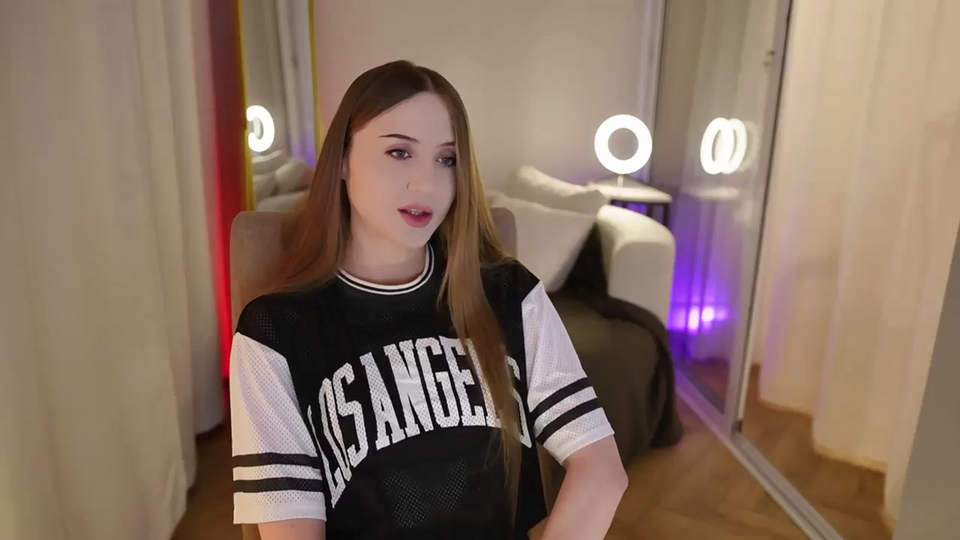 Gallery image thumbnail from Innocent_Soul's myfreecams stream on, 10/08/2025, 15:35 image 7 of 20