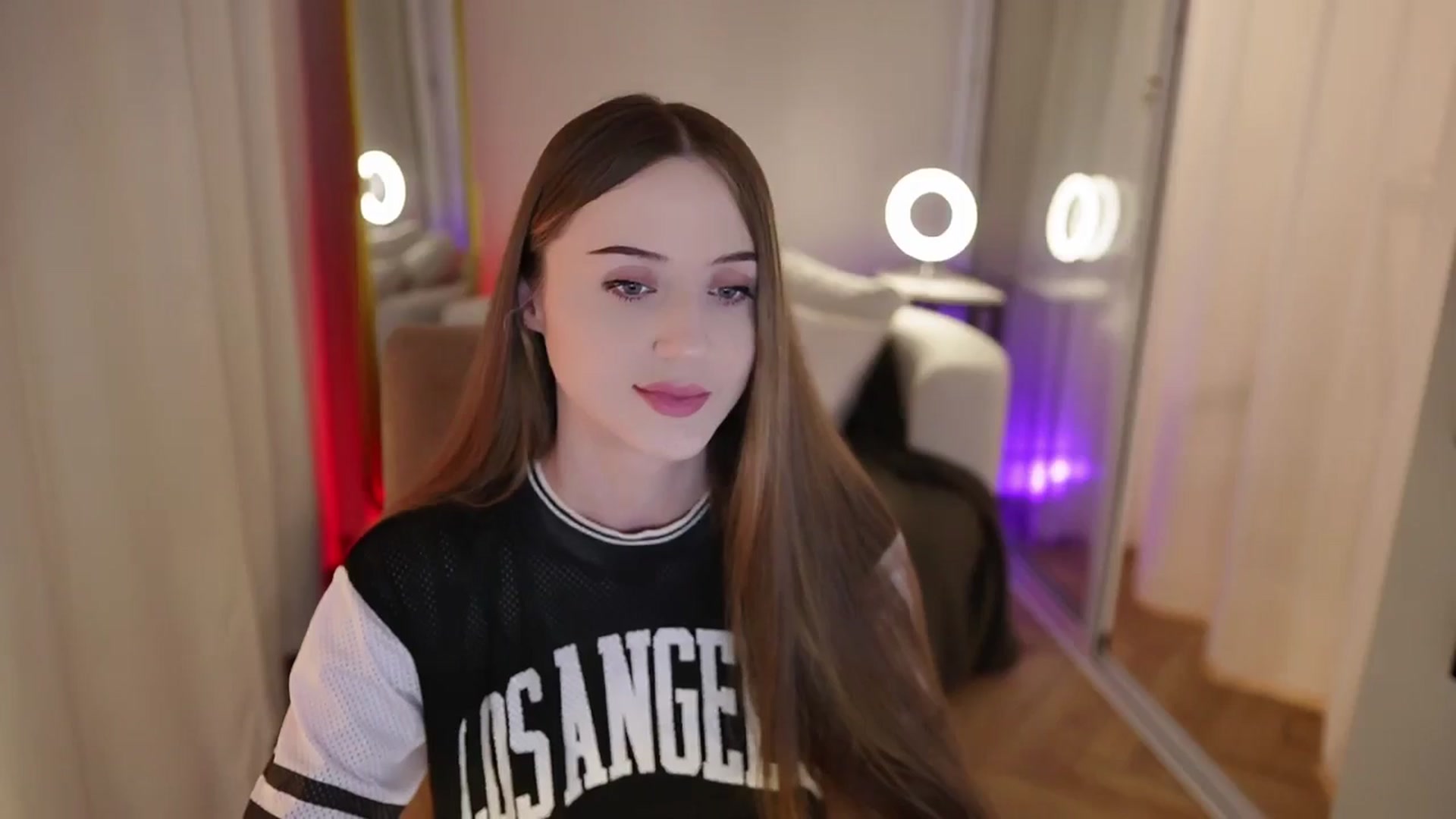 Gallery image thumbnail from Innocent_Soul's myfreecams stream on, 10/08/2025, 16:25 image 14 of 20