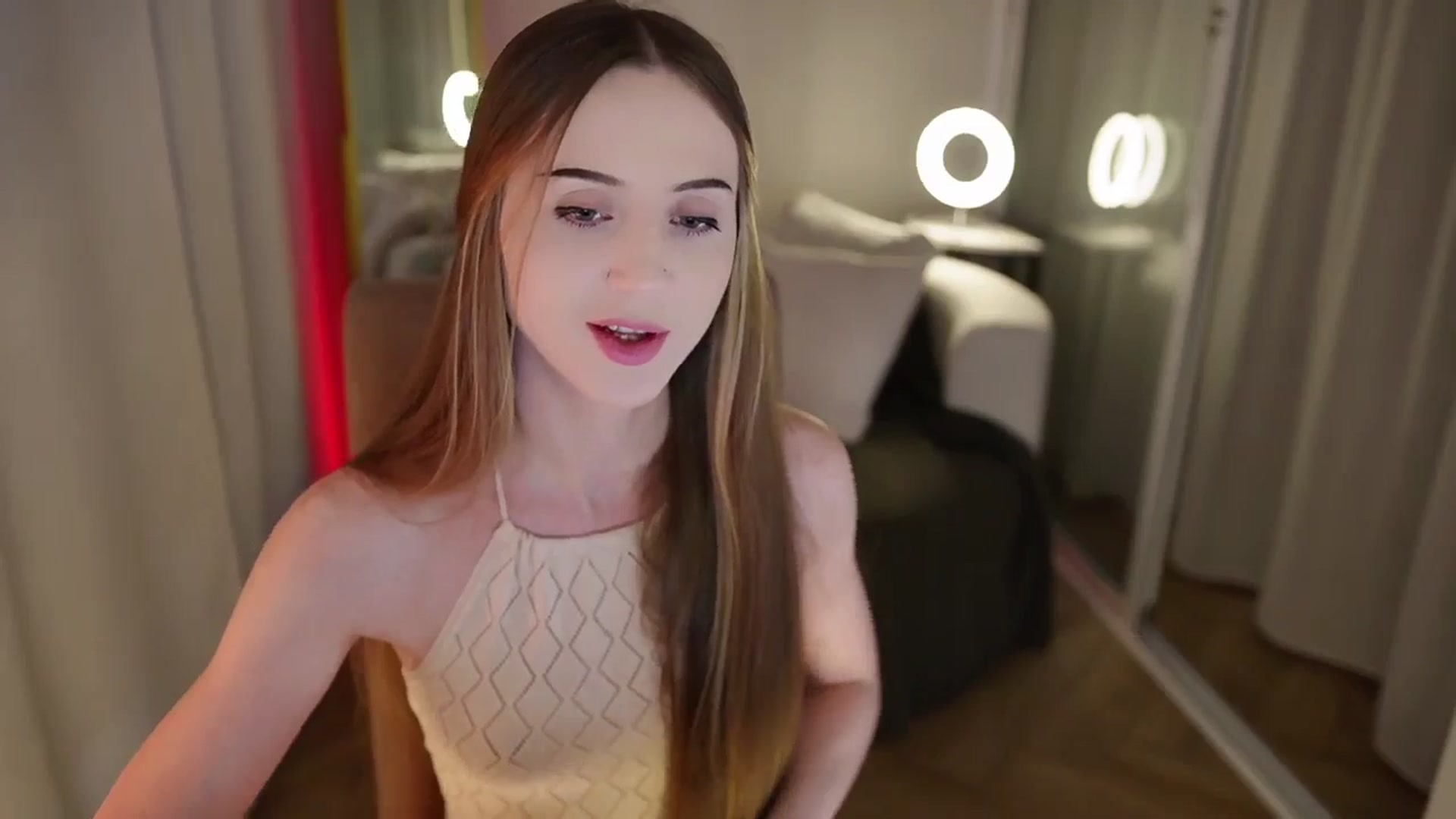Gallery image thumbnail from Innocent_Soul's myfreecams stream on, 10/09/2025, 14:46 image 19 of 20