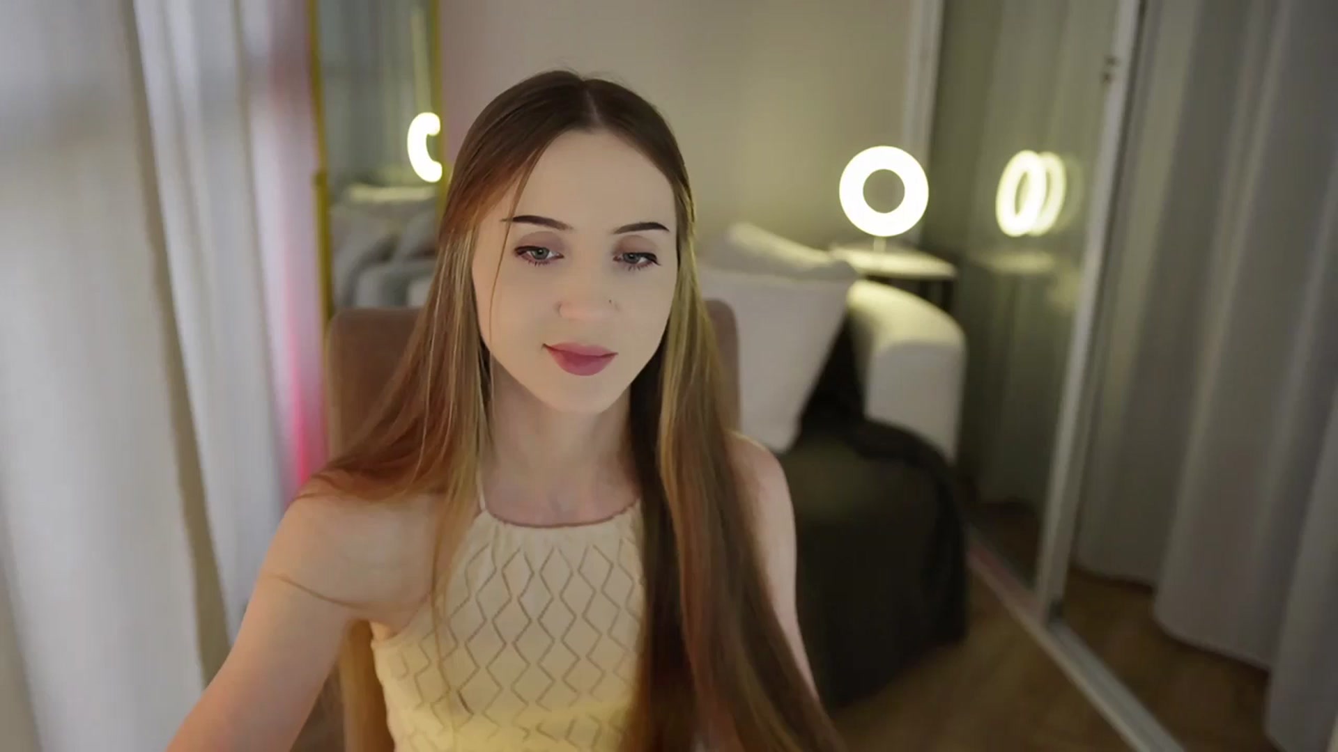 Gallery image thumbnail from Innocent_Soul's myfreecams stream on, 10/09/2025, 14:46 image 2 of 20