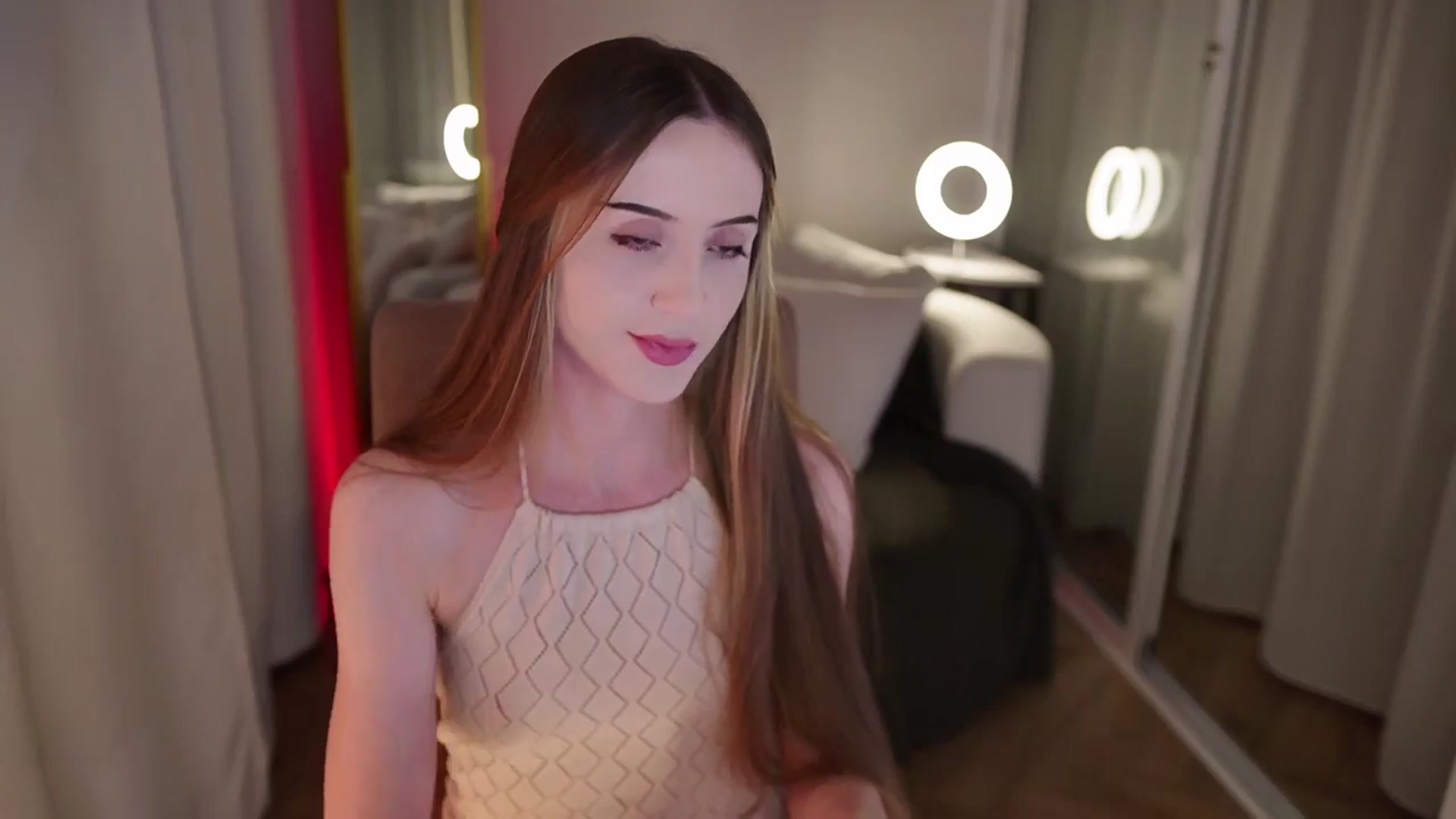 Gallery image thumbnail from Innocent_Soul's myfreecams stream on, 10/09/2025, 16:24 image 15 of 20