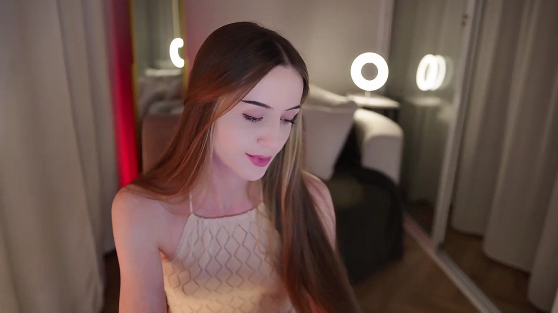 Gallery image thumbnail from Innocent_Soul's myfreecams stream on, 10/09/2025, 16:24 image 13 of 20