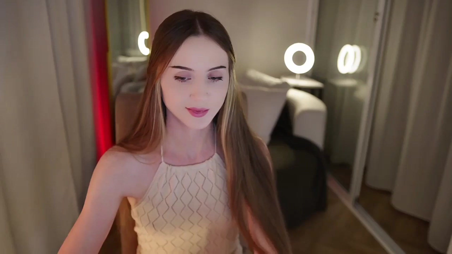Gallery image thumbnail from Innocent_Soul's myfreecams stream on, 10/09/2025, 16:24 image 12 of 20