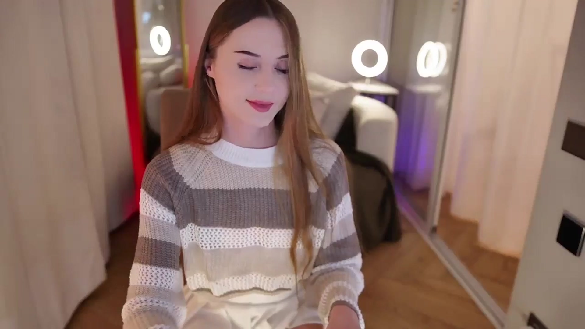 Gallery image thumbnail from Innocent_Soul's myfreecams stream on, 10/15/2025, 15:14 image 2 of 20