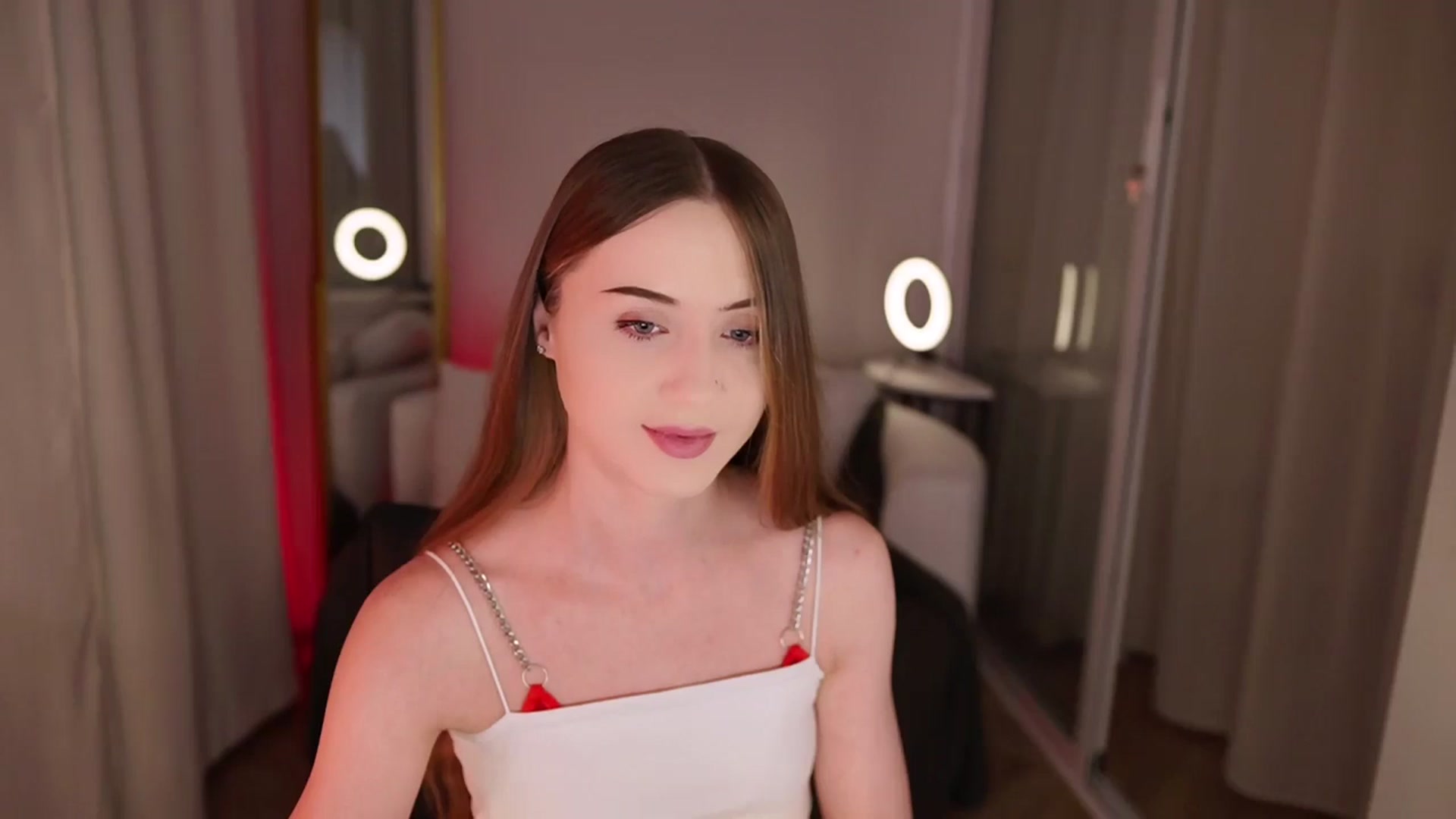 Gallery image thumbnail from Innocent_Soul's myfreecams stream on, 10/30/2025, 18:23 image 2 of 20
