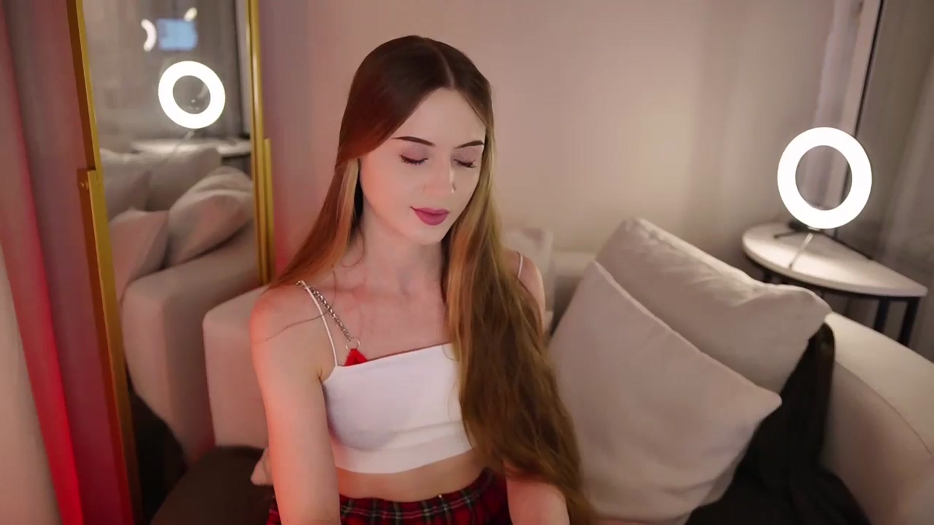 Gallery image thumbnail from Innocent_Soul's myfreecams stream on, 10/30/2025, 18:23 image 17 of 20