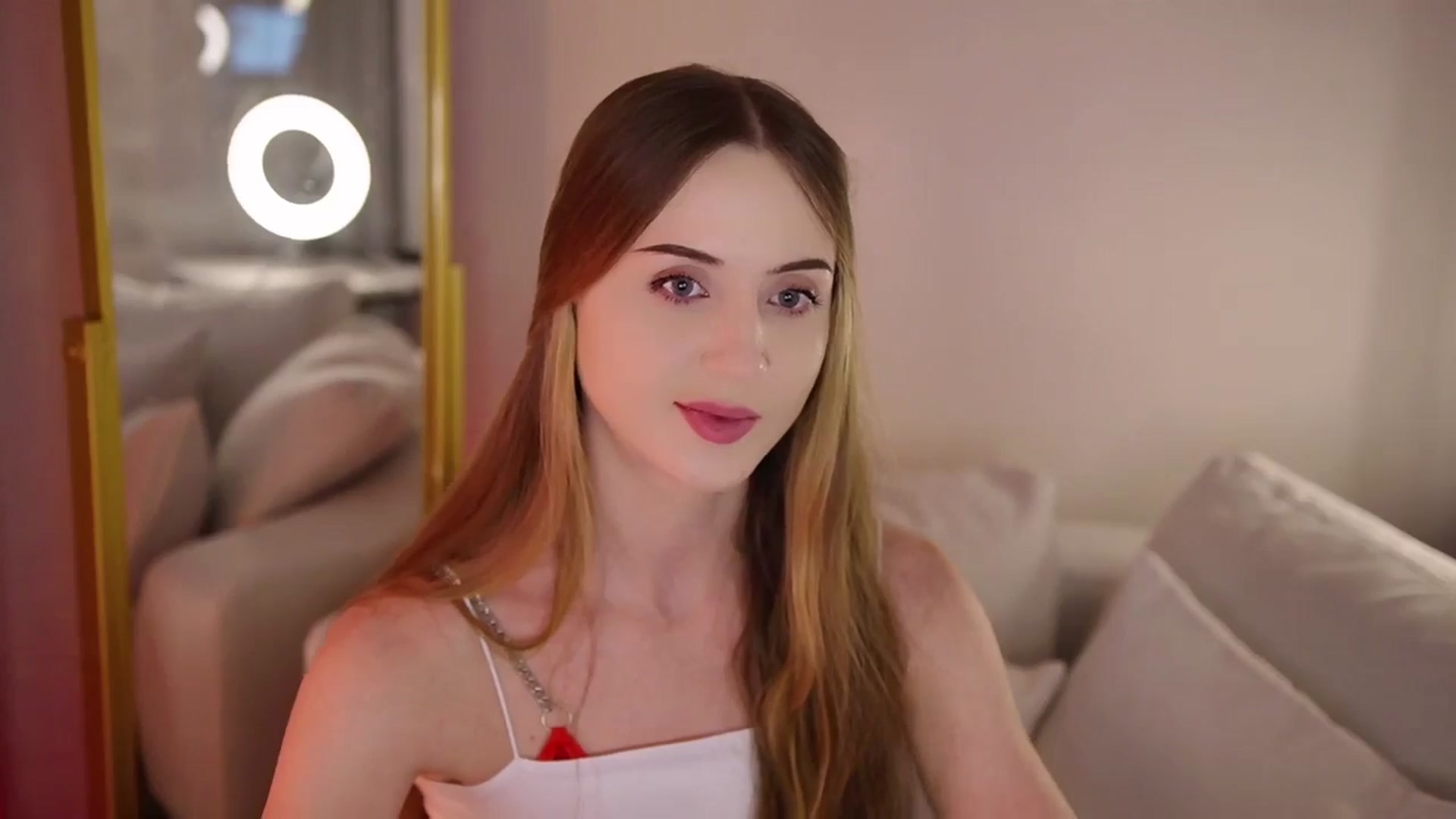 Gallery image thumbnail from Innocent_Soul's myfreecams stream on, 10/30/2025, 18:23 image 19 of 20