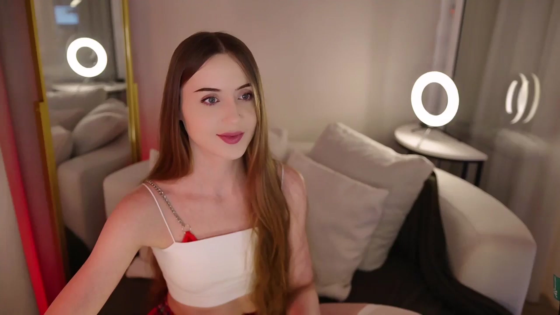 Gallery image thumbnail from Innocent_Soul's myfreecams stream on, 10/30/2025, 18:23 image 10 of 20