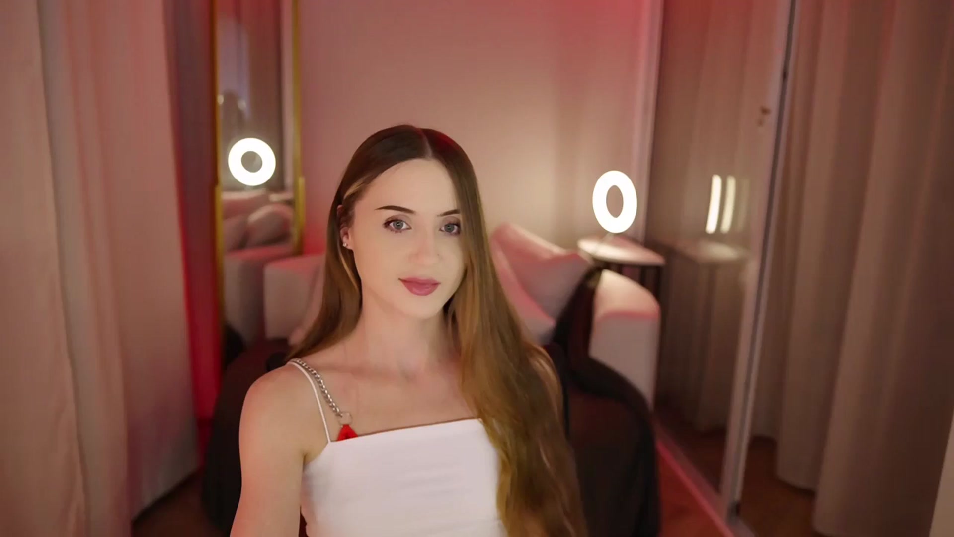 Gallery image thumbnail from Innocent_Soul's myfreecams stream on, 10/30/2025, 22:03 image 1 of 20