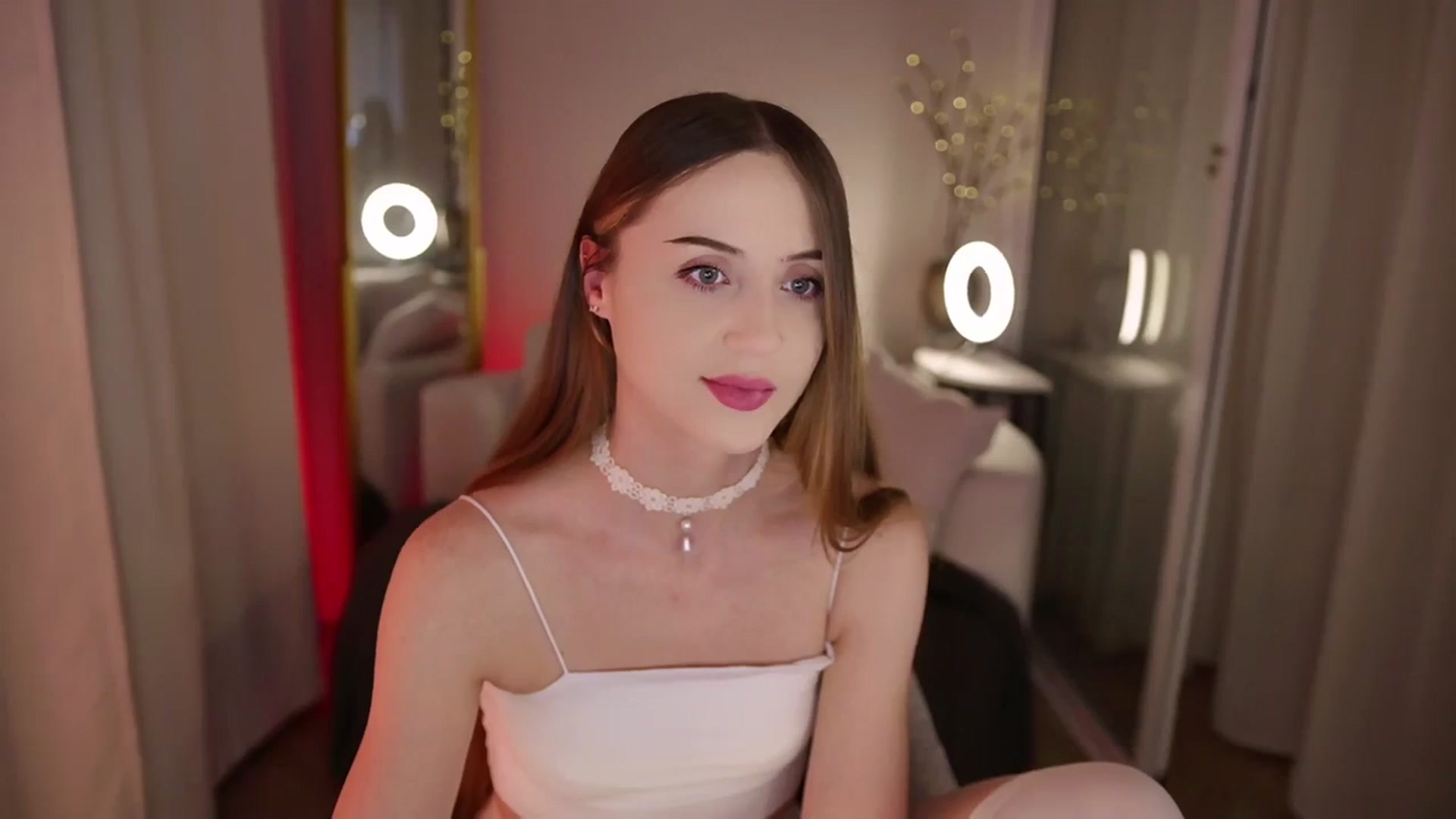 Gallery image thumbnail from Innocent_Soul's myfreecams stream on, 10/31/2025, 18:48 image 7 of 20