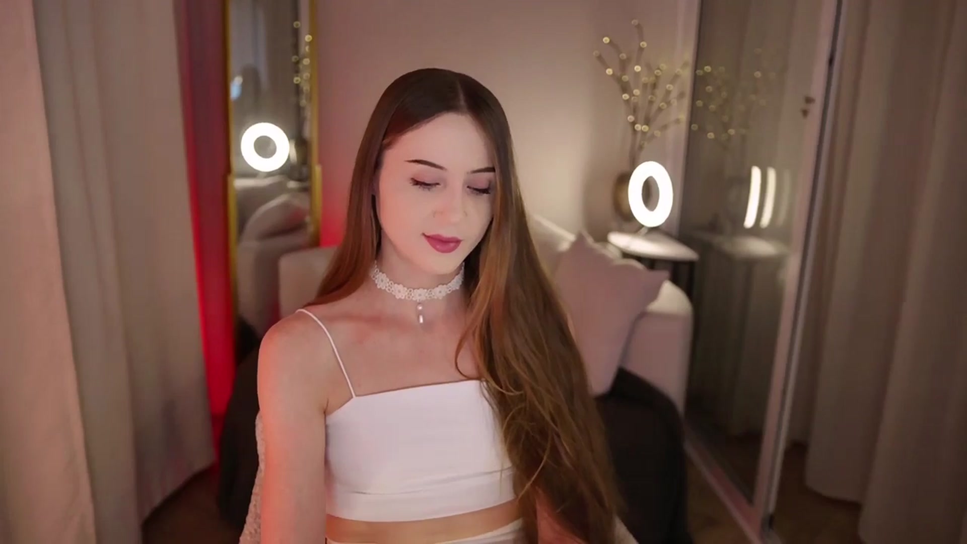 Gallery image thumbnail from Innocent_Soul's myfreecams stream on, 10/31/2025, 18:48 image 11 of 20