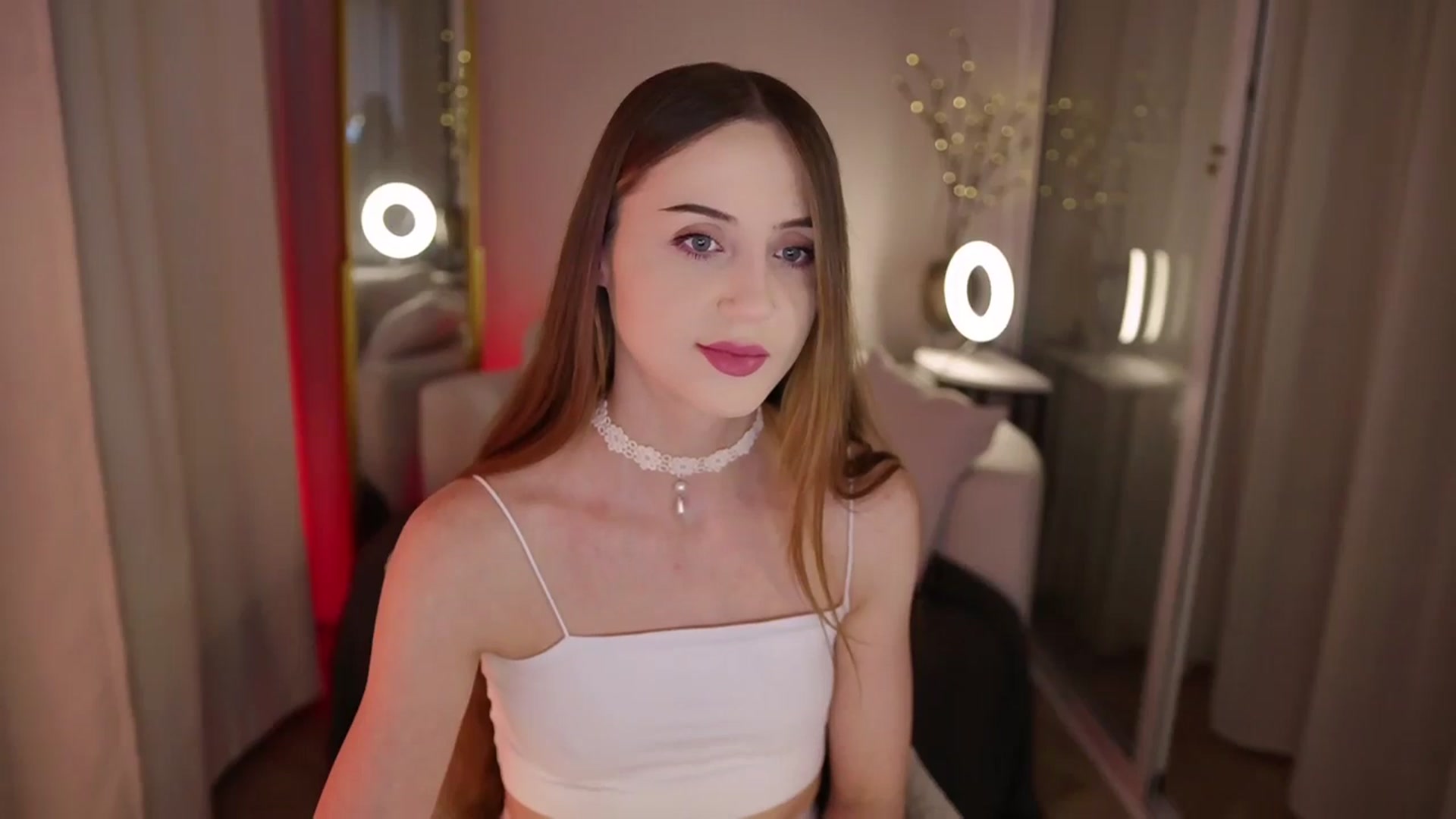 Gallery image thumbnail from Innocent_Soul's myfreecams stream on, 10/31/2025, 18:48 image 10 of 20