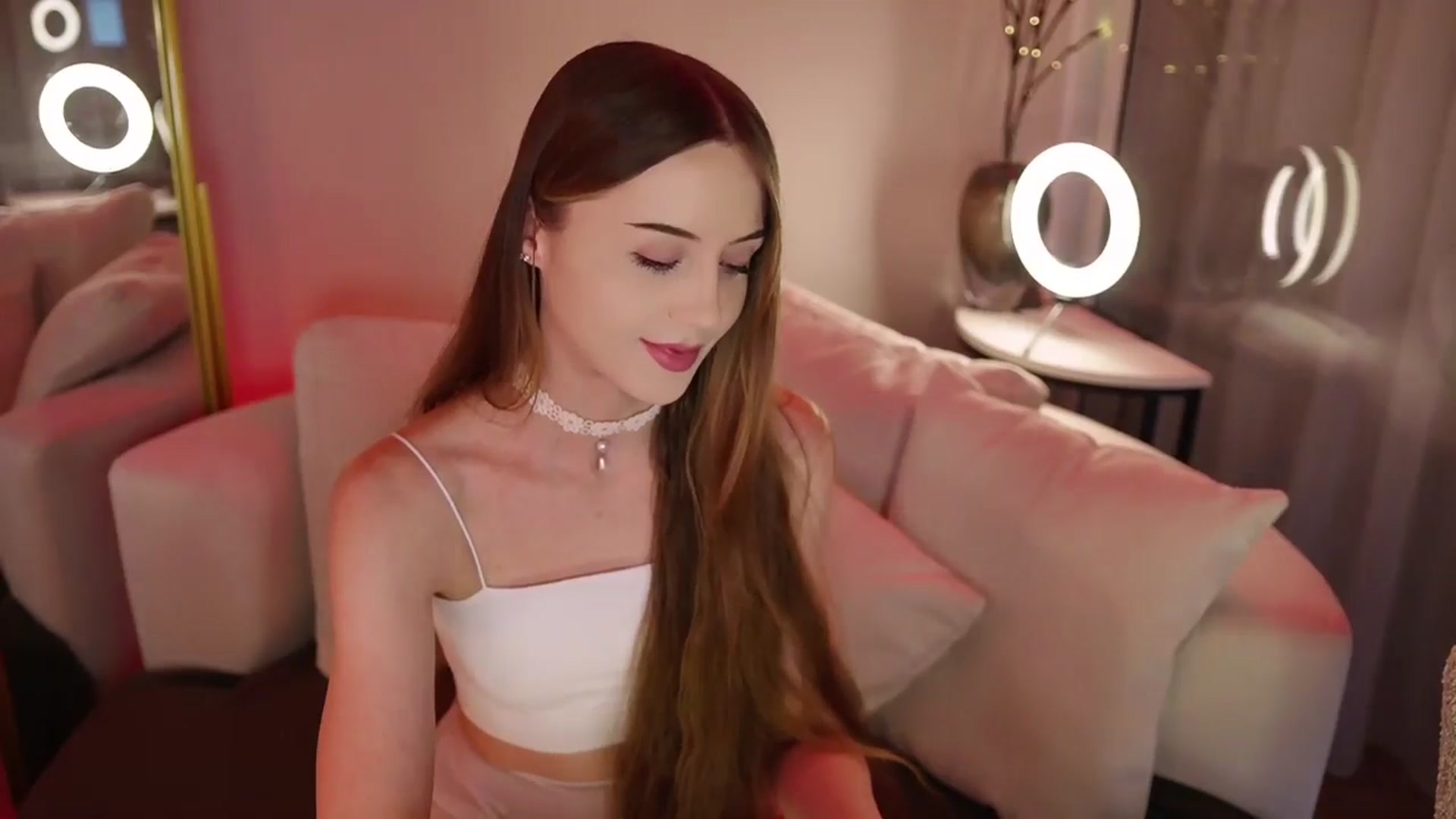 Gallery image thumbnail from Innocent_Soul's myfreecams stream on, 10/31/2025, 20:34 image 10 of 20