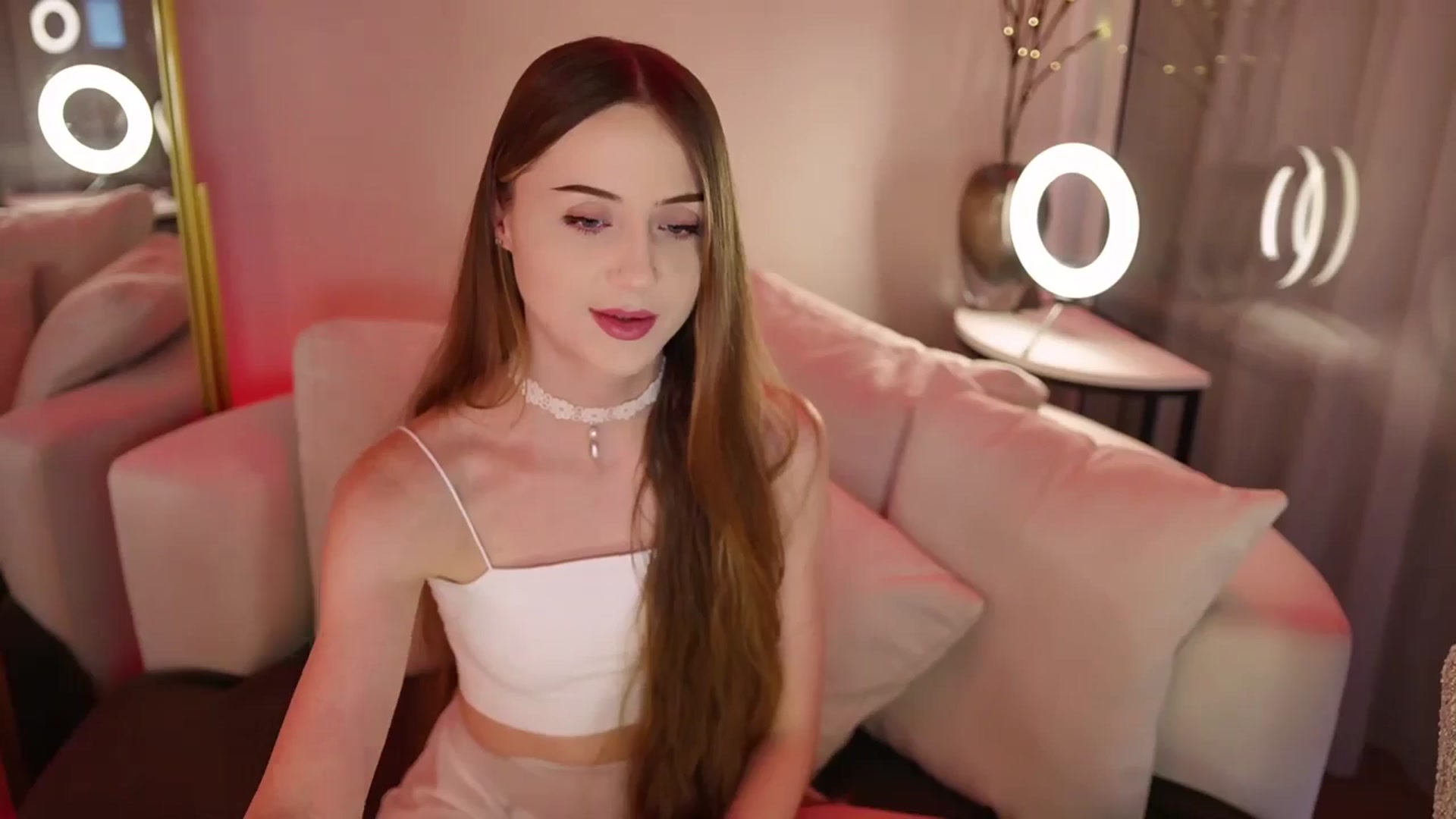 Gallery image thumbnail from Innocent_Soul's myfreecams stream on, 10/31/2025, 20:34 image 12 of 20