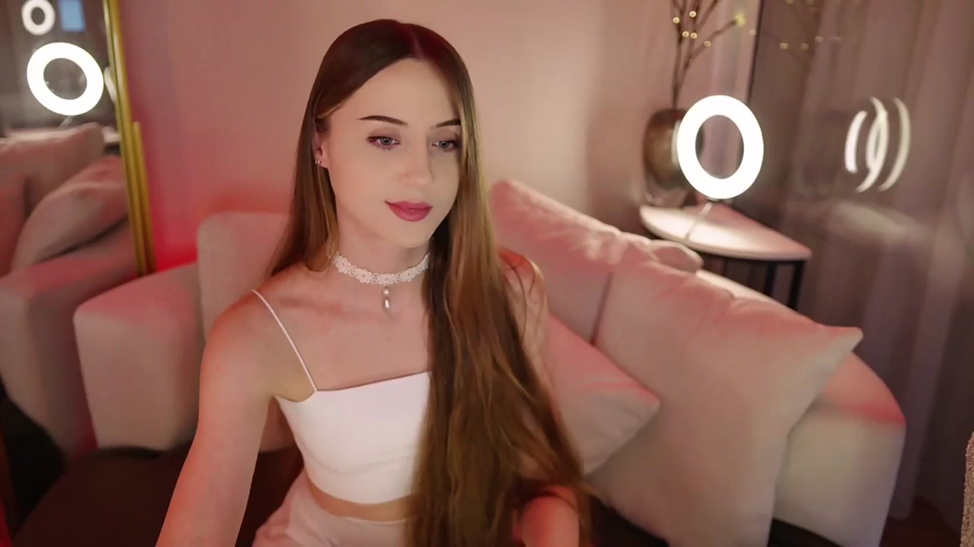 Gallery image thumbnail from Innocent_Soul's myfreecams stream on, 10/31/2025, 20:34 image 9 of 20