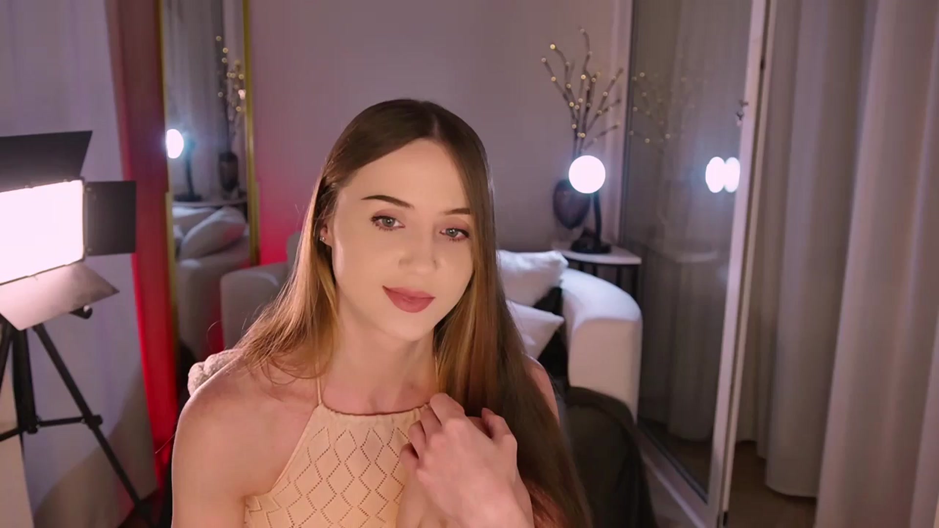 Gallery image thumbnail from Innocent_Soul's myfreecams stream on, 11/04/2025, 18:22 image 20 of 20