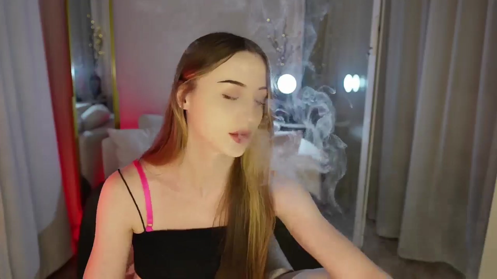 Gallery image thumbnail from Innocent_Soul's myfreecams stream on, 11/07/2025, 17:39 image 11 of 20