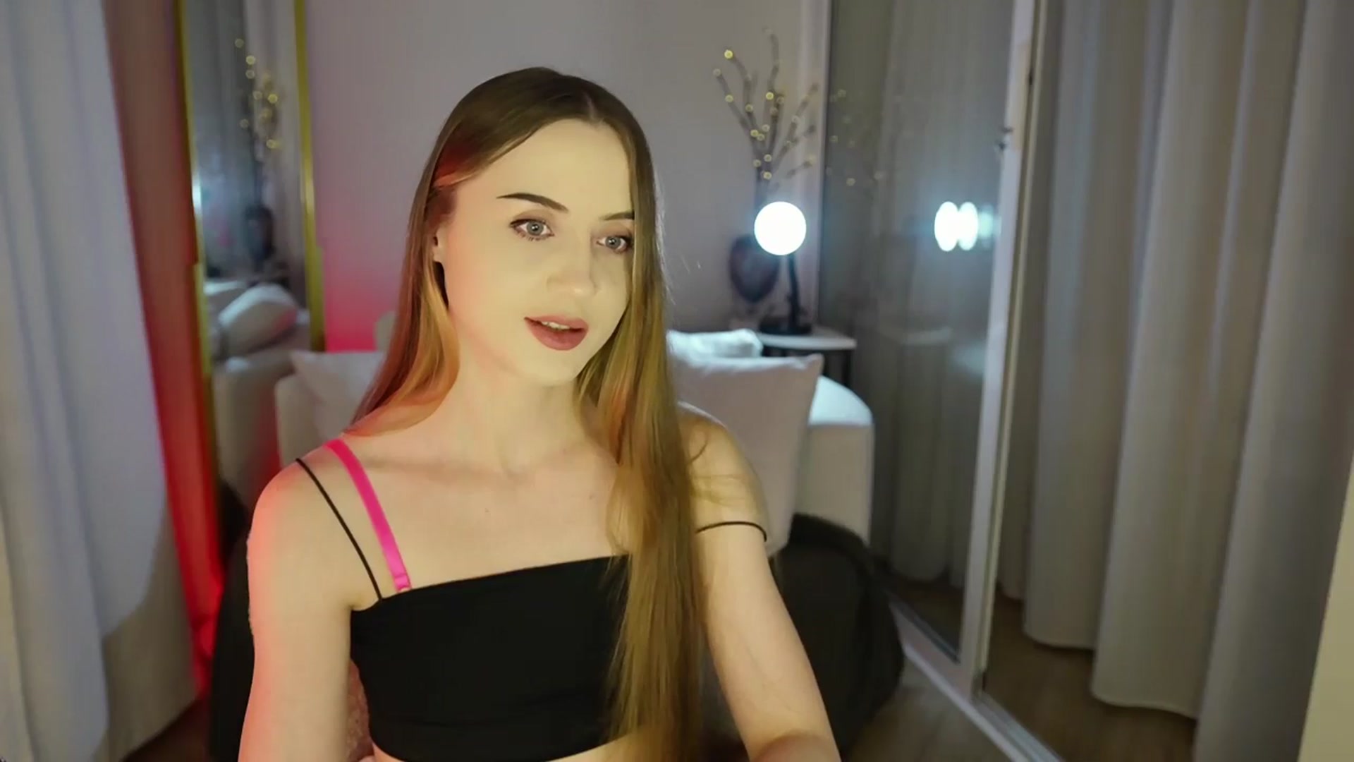 Gallery image thumbnail from Innocent_Soul's myfreecams stream on, 11/07/2025, 19:29 image 5 of 20