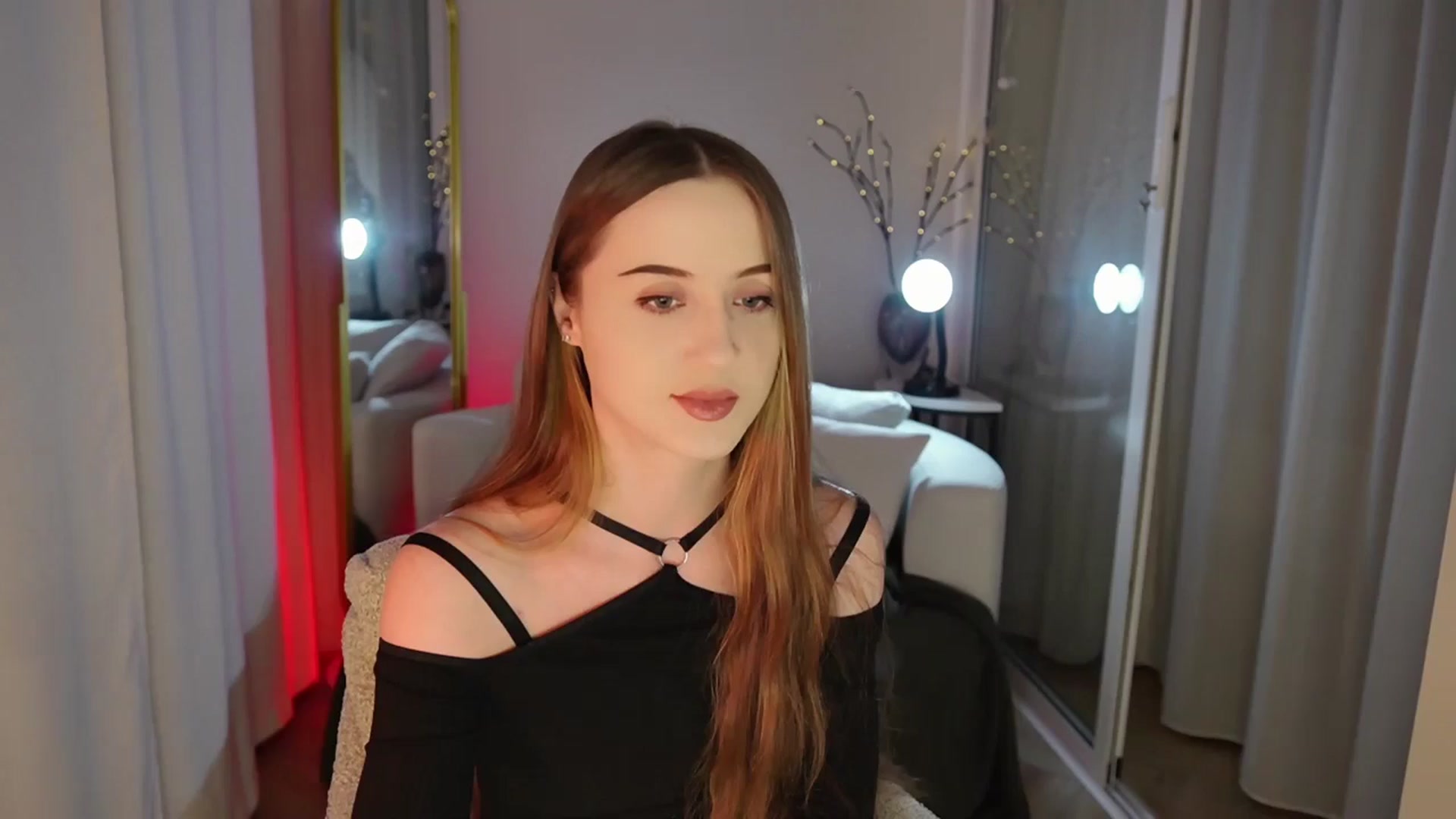 Gallery image thumbnail from Innocent_Soul's myfreecams stream on, 11/08/2025, 17:49 image 1 of 20