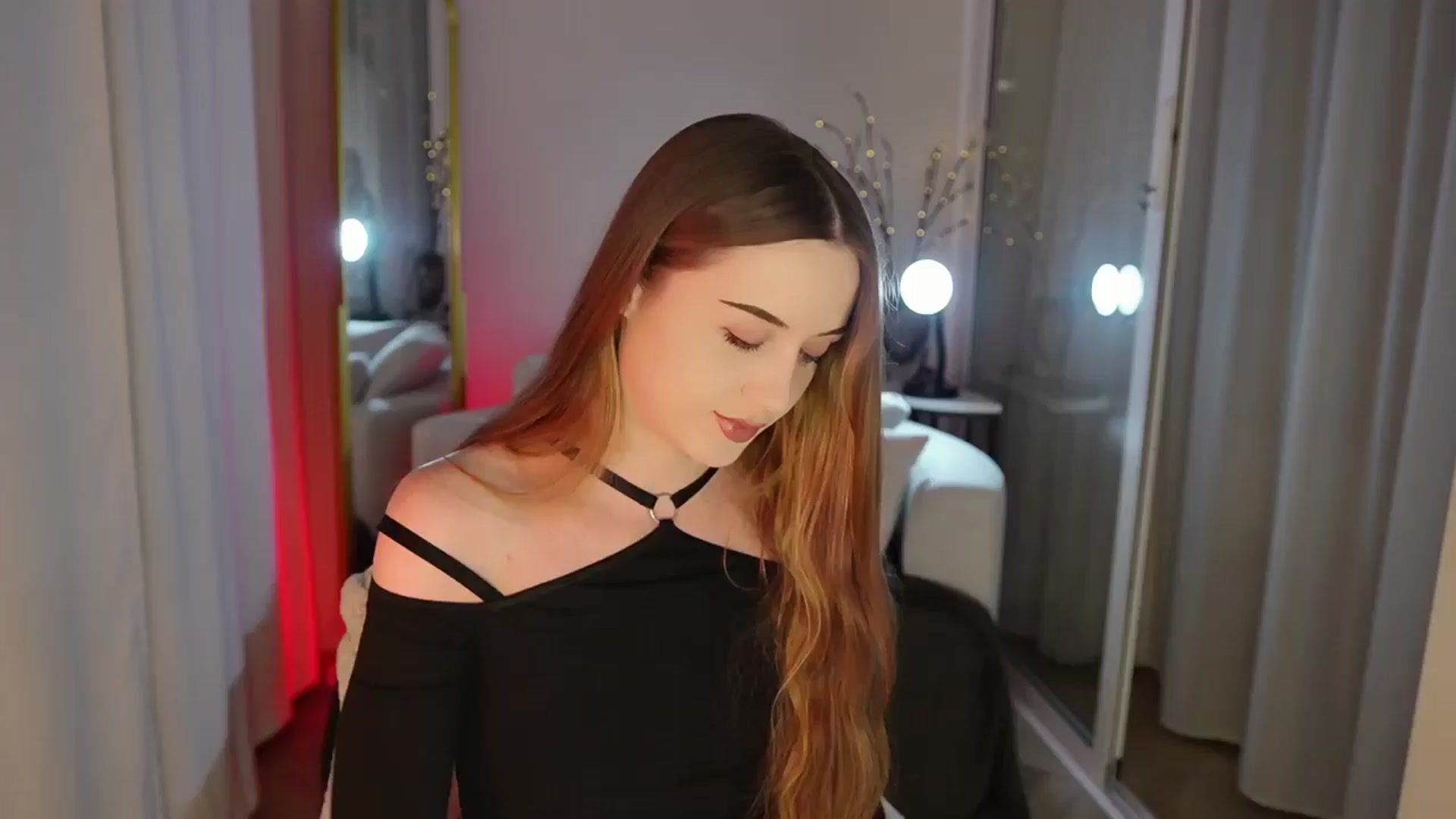 Gallery image thumbnail from Innocent_Soul's myfreecams stream on, 11/08/2025, 17:49 image 3 of 20