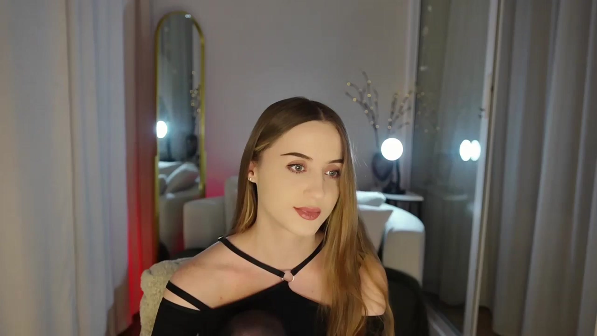 Gallery image thumbnail from Innocent_Soul's myfreecams stream on, 11/08/2025, 20:03 image 11 of 20