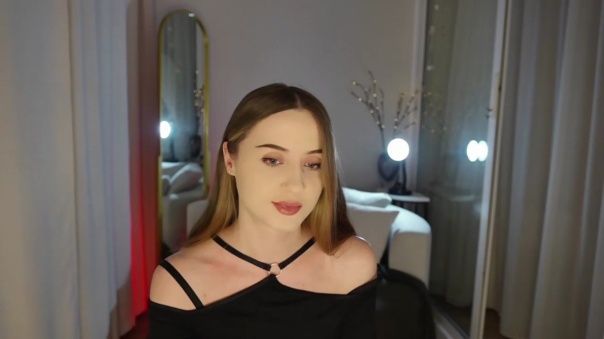 Gallery image thumbnail from Innocent_Soul's myfreecams stream on, 11/08/2025, 20:03 image 2 of 20