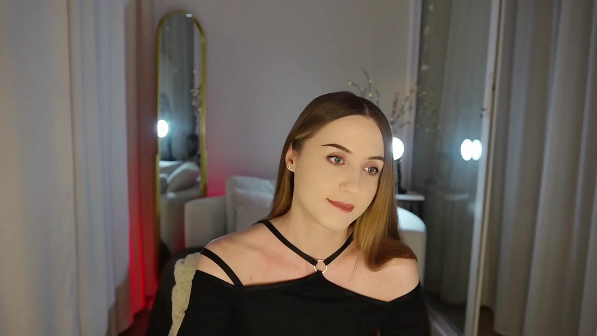 Gallery image thumbnail from Innocent_Soul's myfreecams stream on, 11/08/2025, 20:03 image 6 of 20