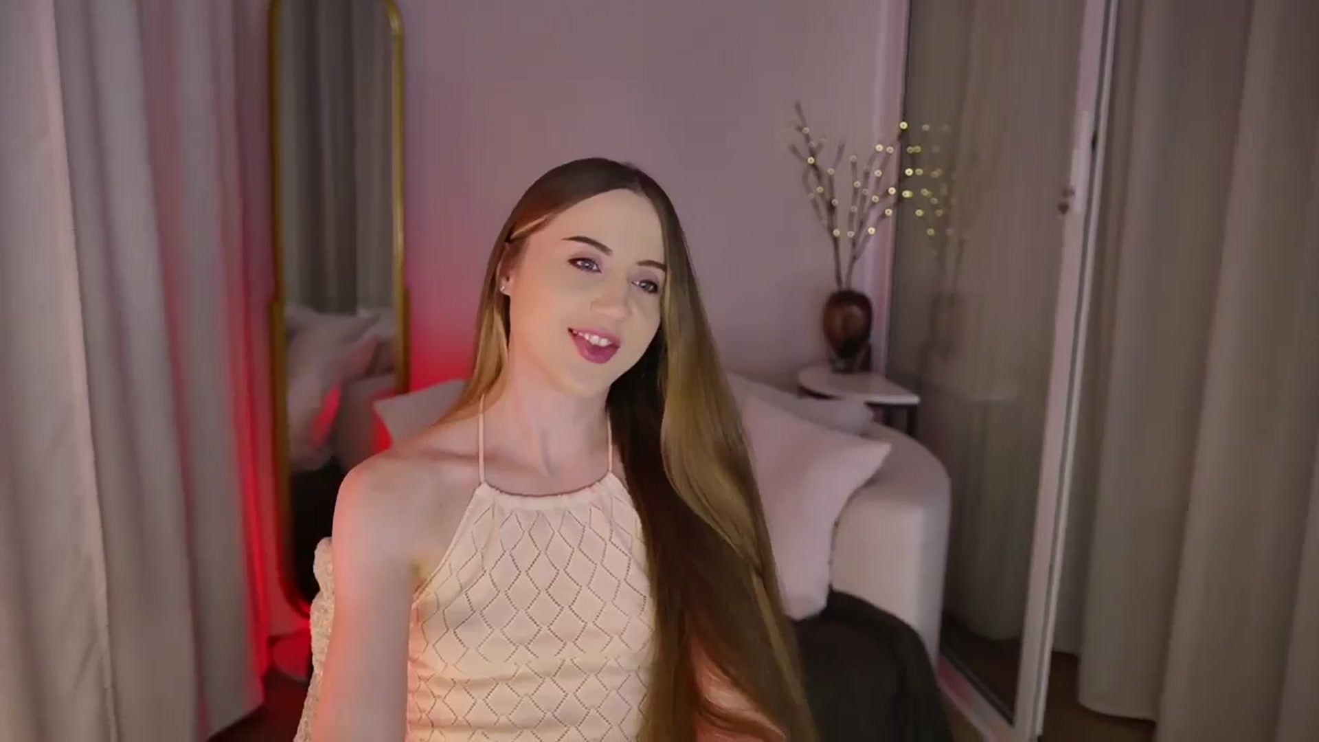 Gallery image thumbnail from Innocent_Soul's myfreecams stream on, 11/11/2025, 17:06 image 19 of 20