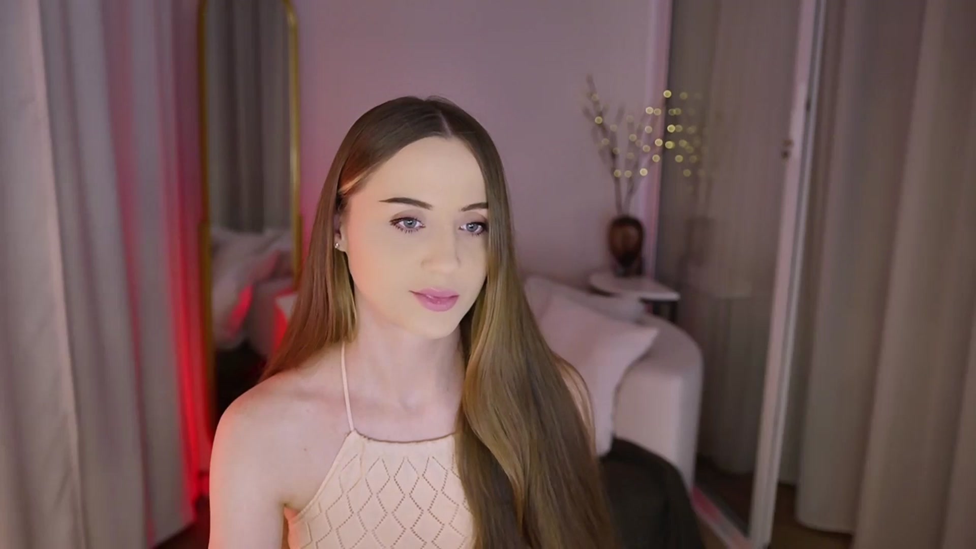 Gallery image thumbnail from Innocent_Soul's myfreecams stream on, 11/11/2025, 17:06 image 4 of 20