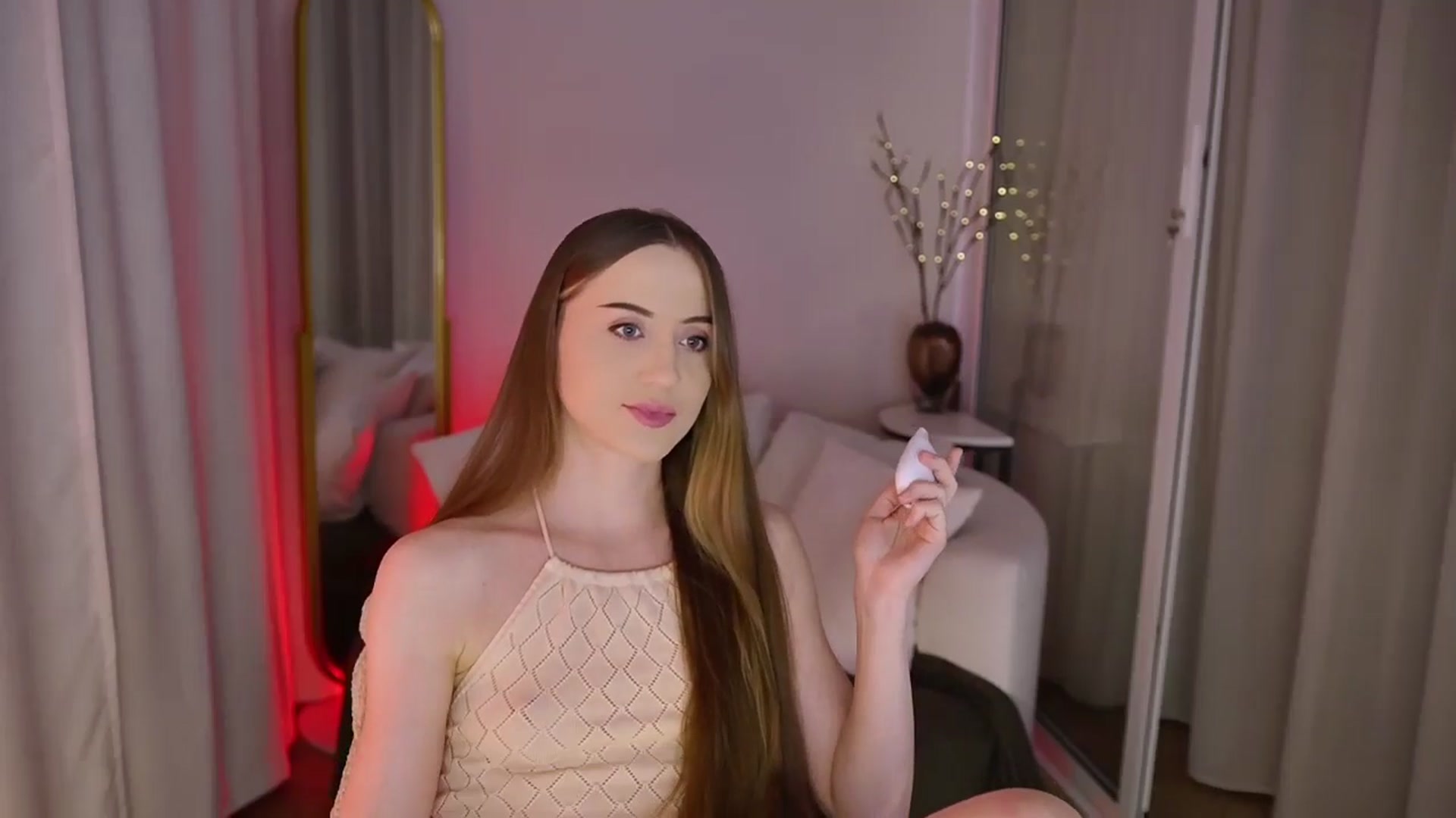 Gallery image thumbnail from Innocent_Soul's myfreecams stream on, 11/11/2025, 17:06 image 8 of 20
