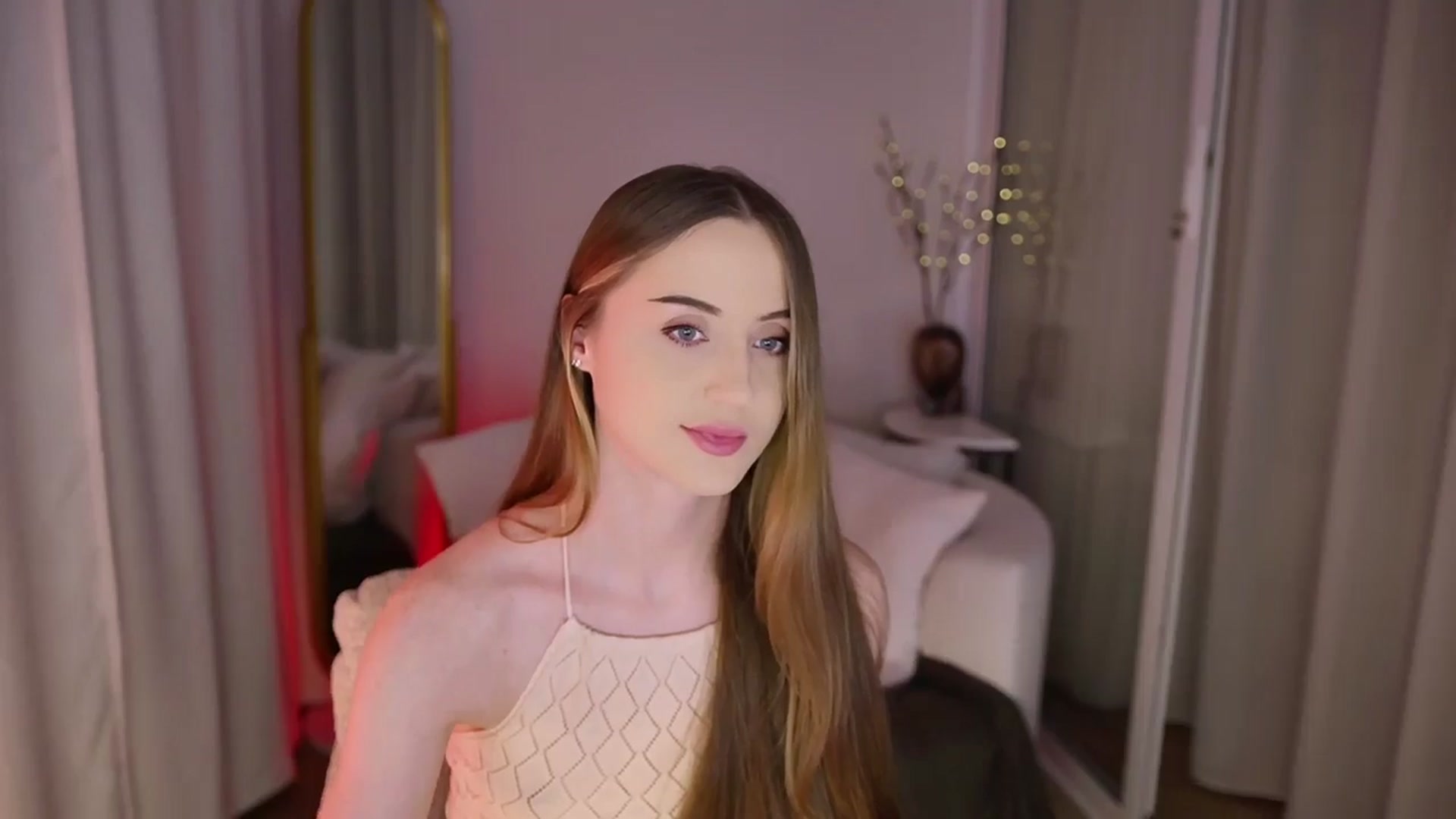 Gallery image thumbnail from Innocent_Soul's myfreecams stream on, 11/11/2025, 18:44 image 11 of 20