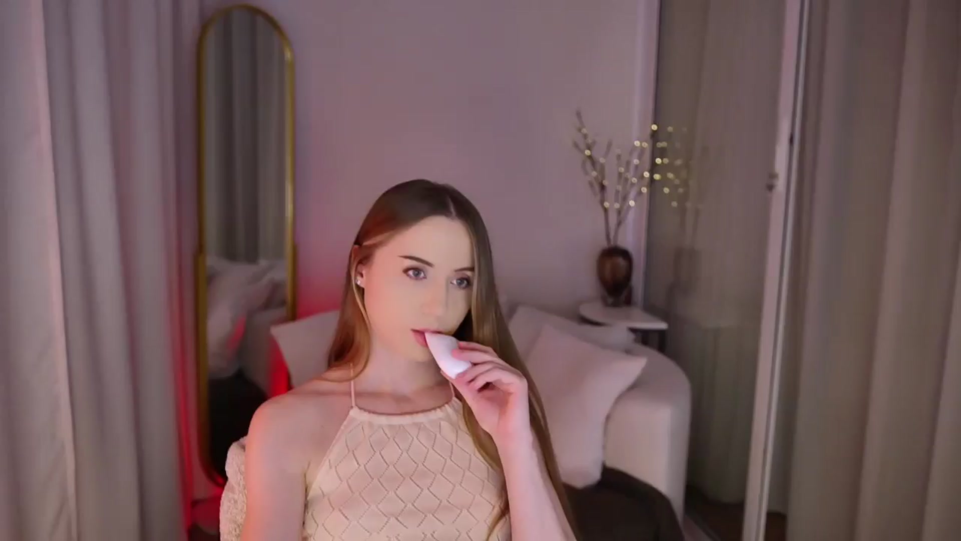 Gallery image thumbnail from Innocent_Soul's myfreecams stream on, 11/11/2025, 18:44 image 18 of 20