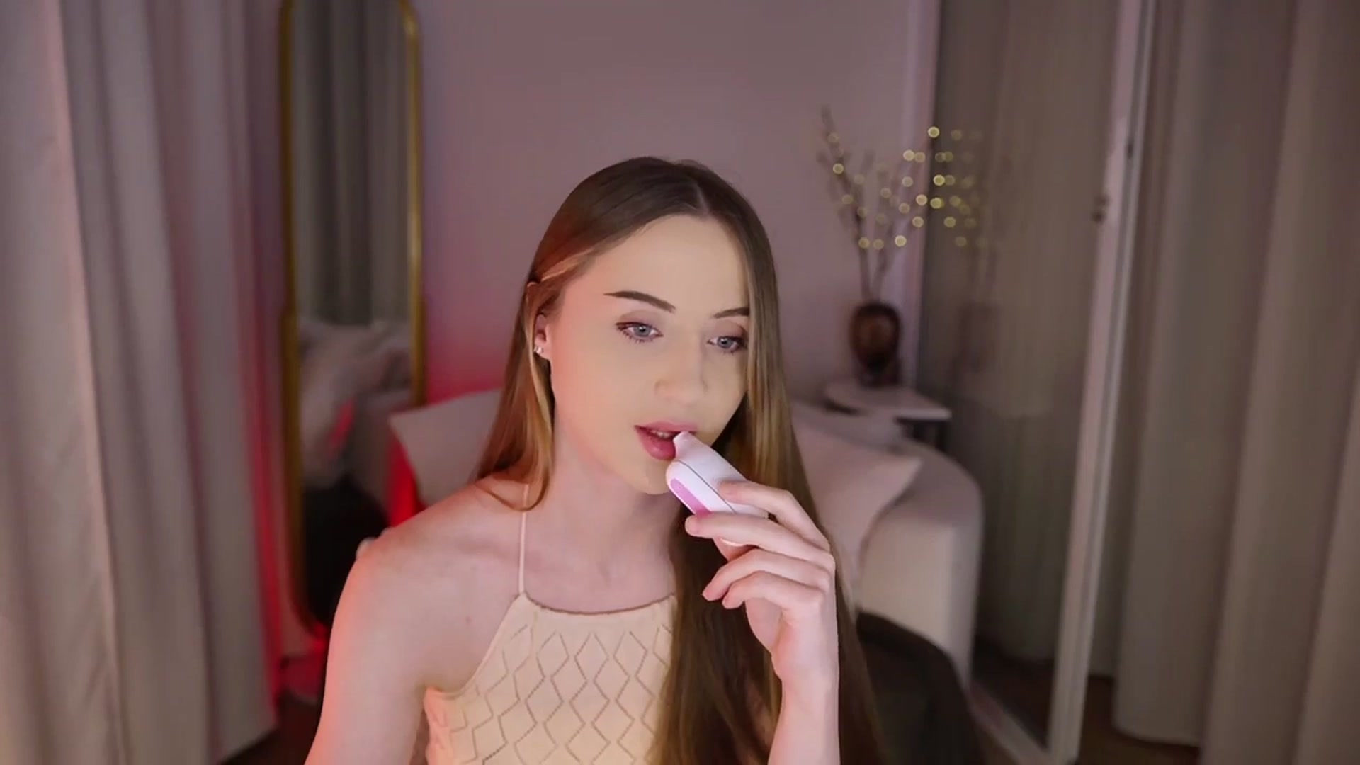 Gallery image thumbnail from Innocent_Soul's myfreecams stream on, 11/11/2025, 18:44 image 8 of 20