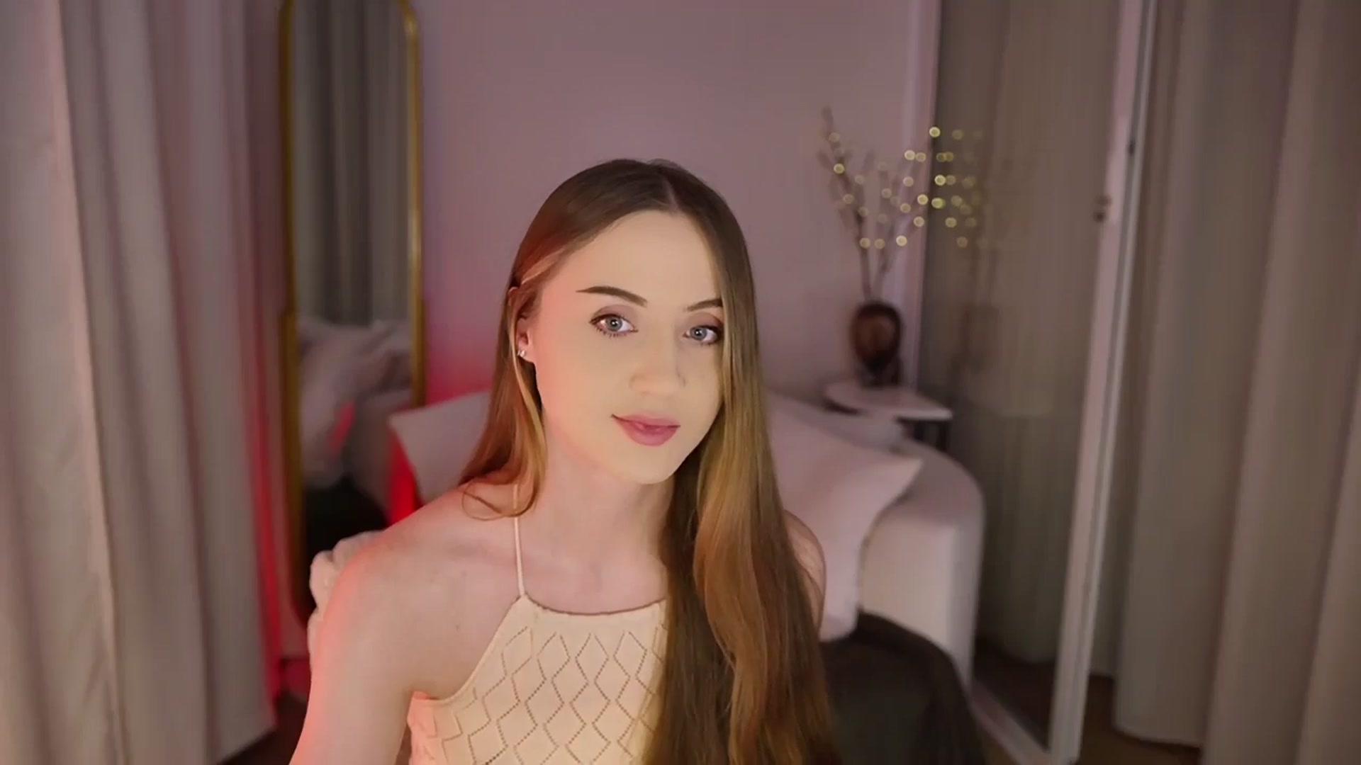 Gallery image thumbnail from Innocent_Soul's myfreecams stream on, 11/11/2025, 18:44 image 10 of 20