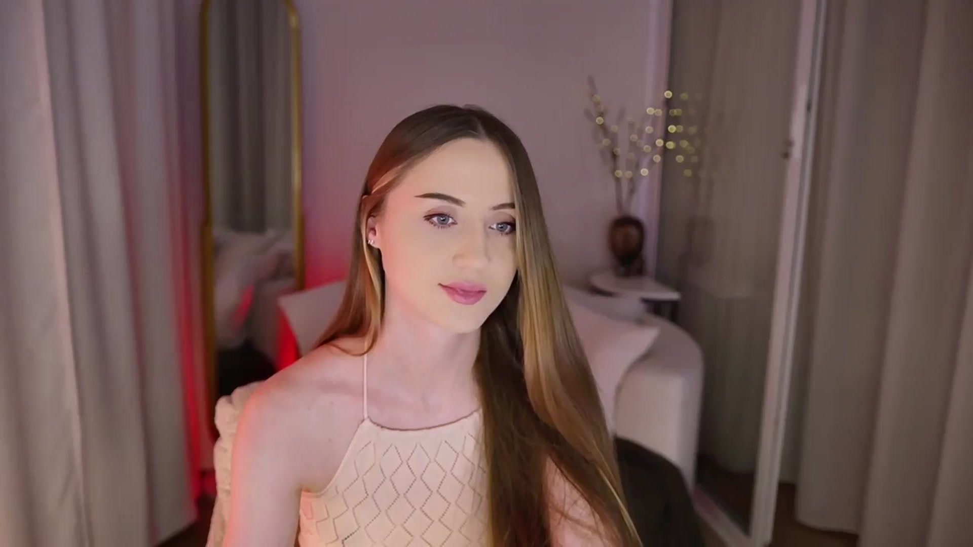 Gallery image thumbnail from Innocent_Soul's myfreecams stream on, 11/11/2025, 18:44 image 2 of 20
