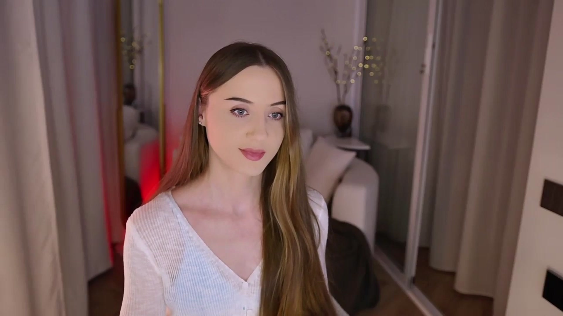 Gallery image thumbnail from Innocent_Soul's myfreecams stream on, 11/15/2025, 14:30 image 10 of 20
