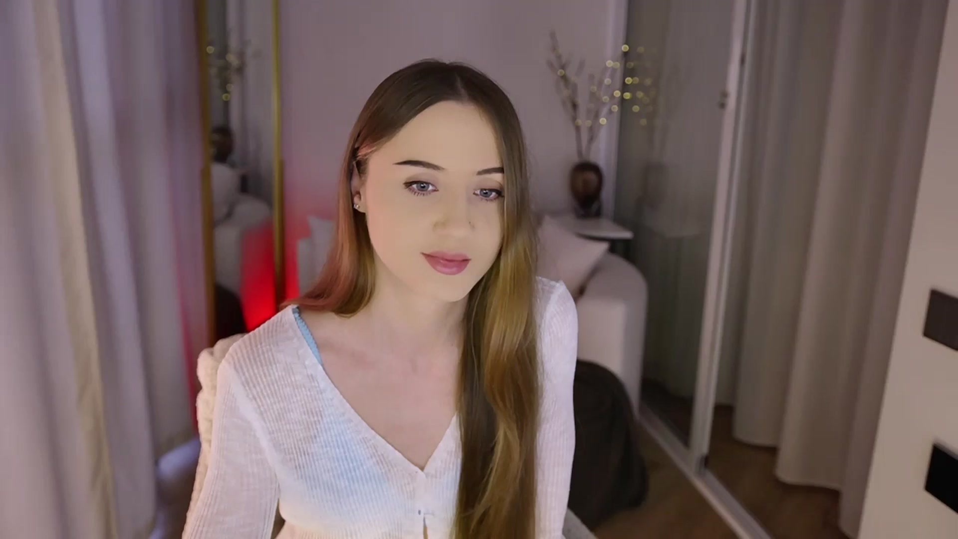 Gallery image thumbnail from Innocent_Soul's myfreecams stream on, 11/15/2025, 14:30 image 3 of 20