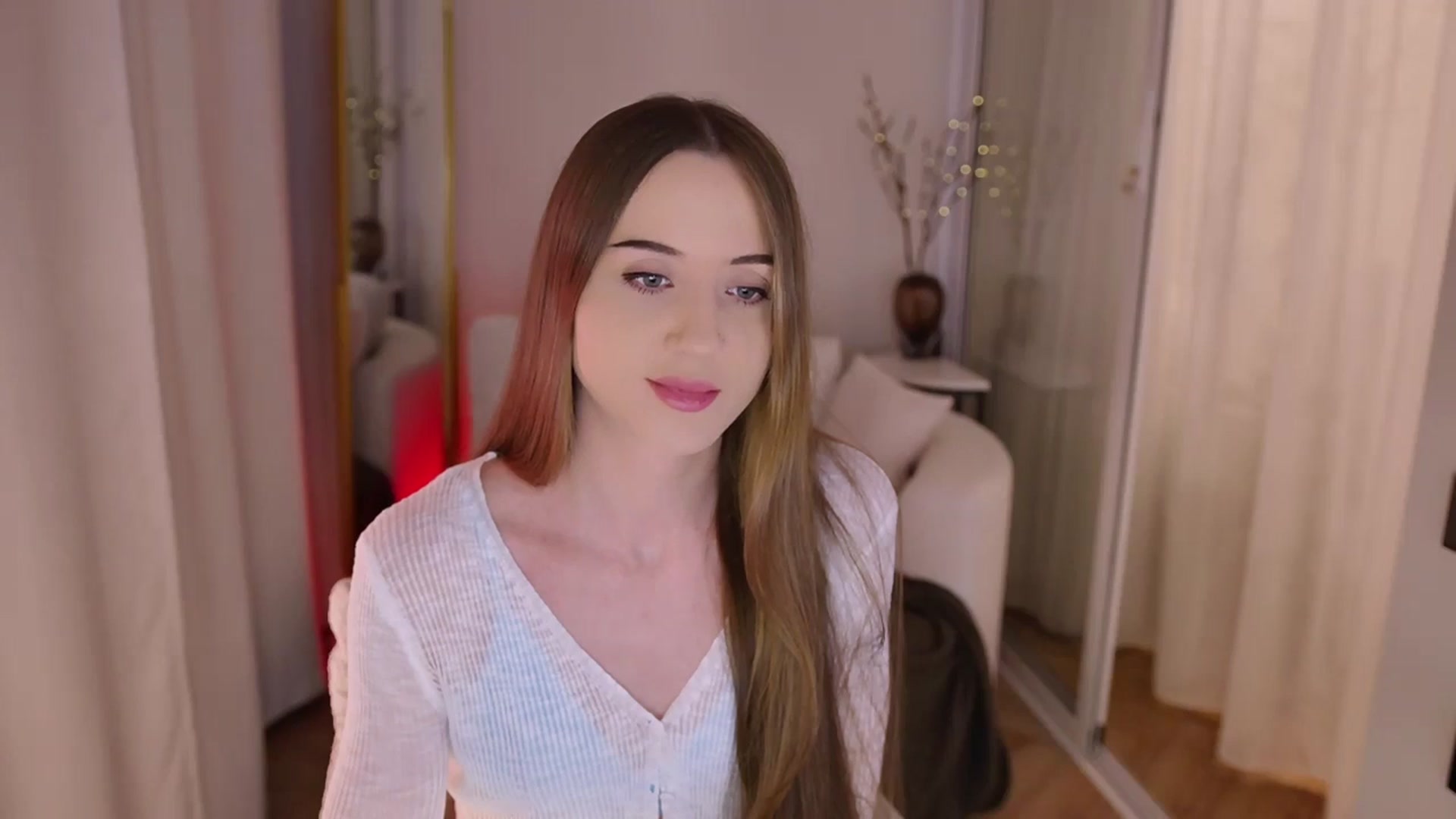 Gallery image thumbnail from Innocent_Soul's myfreecams stream on, 11/15/2025, 15:34 image 3 of 20