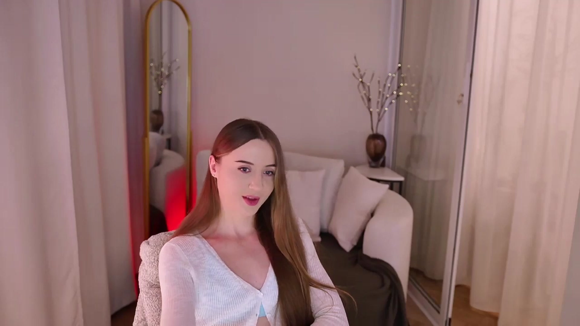 Gallery image thumbnail from Innocent_Soul's myfreecams stream on, 11/15/2025, 18:05 image 18 of 20
