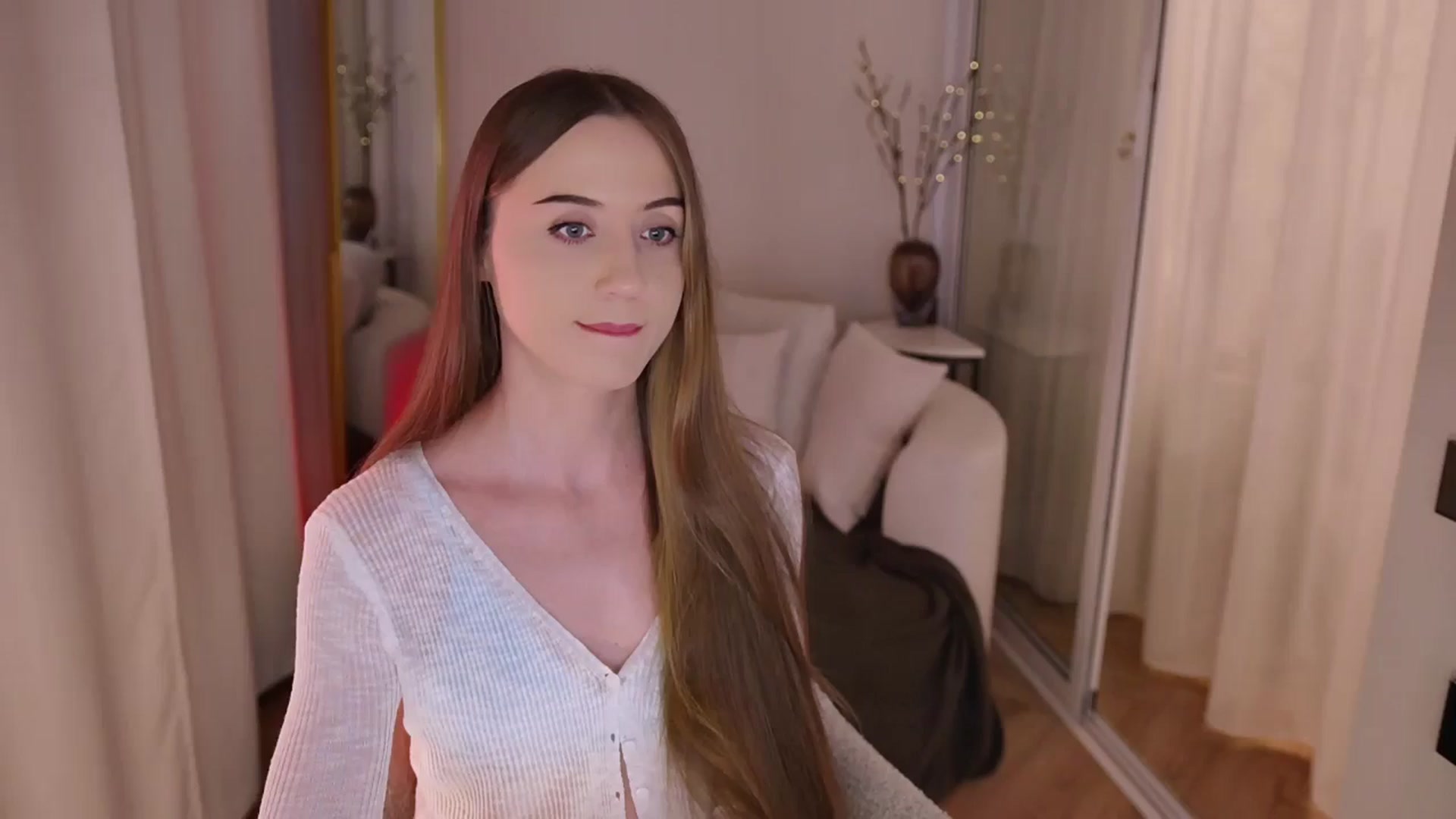 Gallery image thumbnail from Innocent_Soul's myfreecams stream on, 11/15/2025, 18:05 image 11 of 20