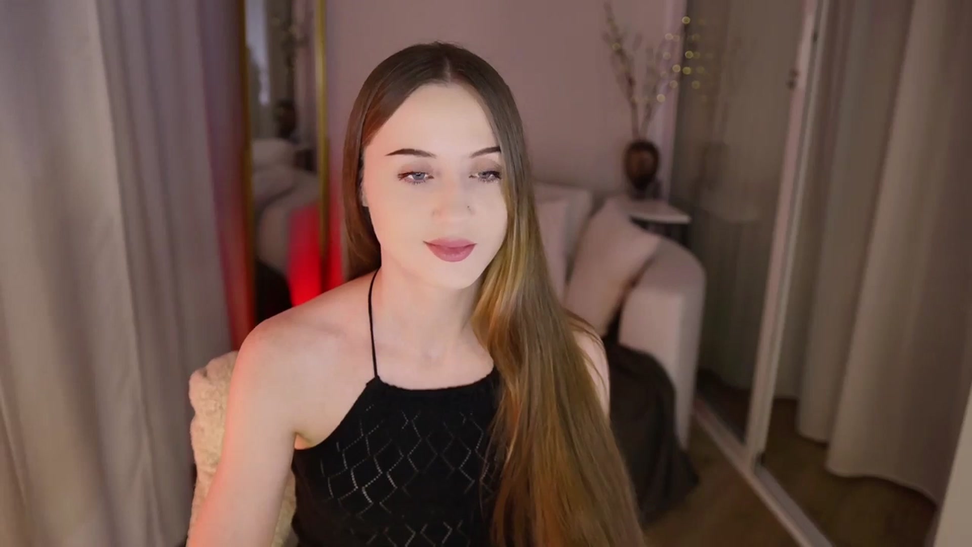 Gallery image thumbnail from Innocent_Soul's myfreecams stream on, 11/21/2025, 13:23 image 7 of 20