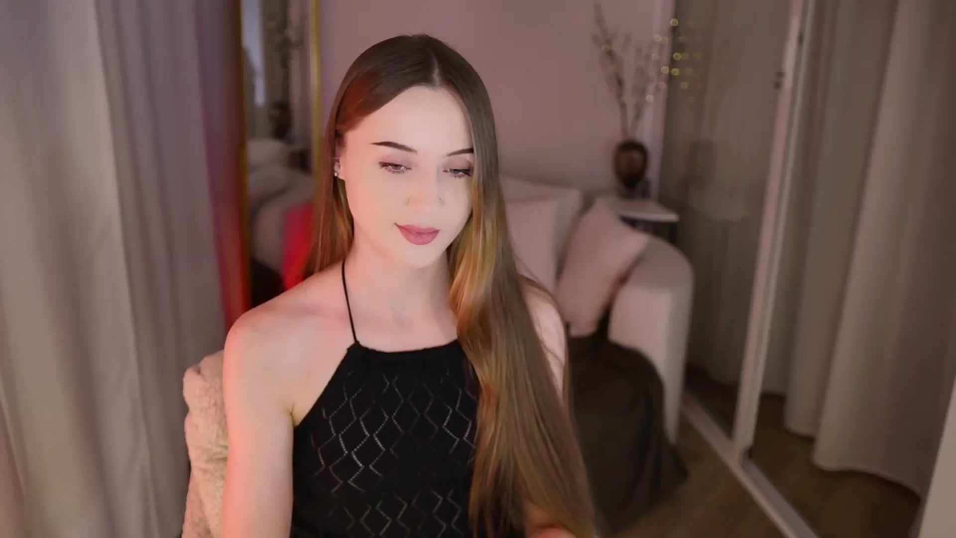 Gallery image thumbnail from Innocent_Soul's myfreecams stream on, 11/21/2025, 13:23 image 20 of 20