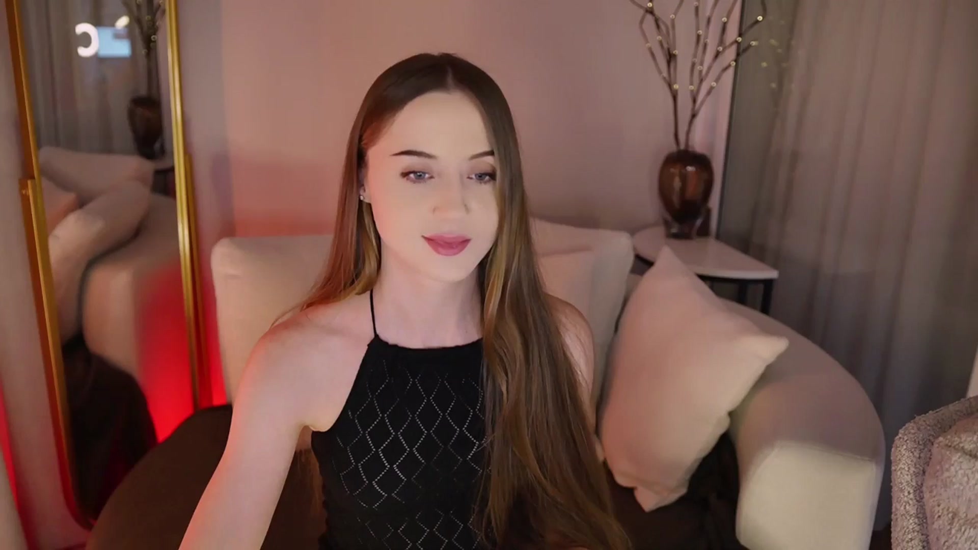 Gallery image thumbnail from Innocent_Soul's myfreecams stream on, 11/21/2025, 15:48 image 19 of 20